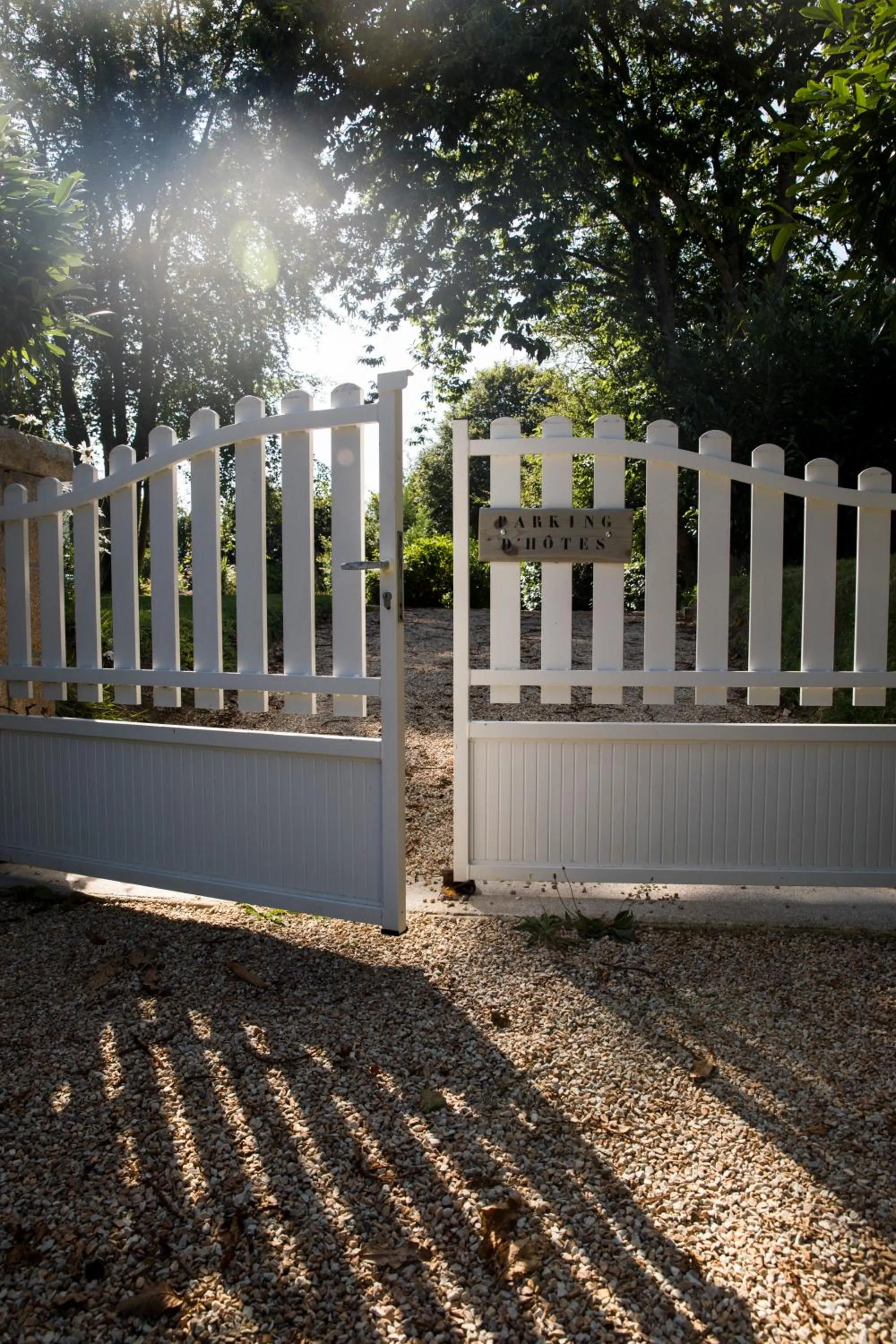 Facade/entrance in EDEN Locquirec - Piscine & Spa Chambre d hôtes