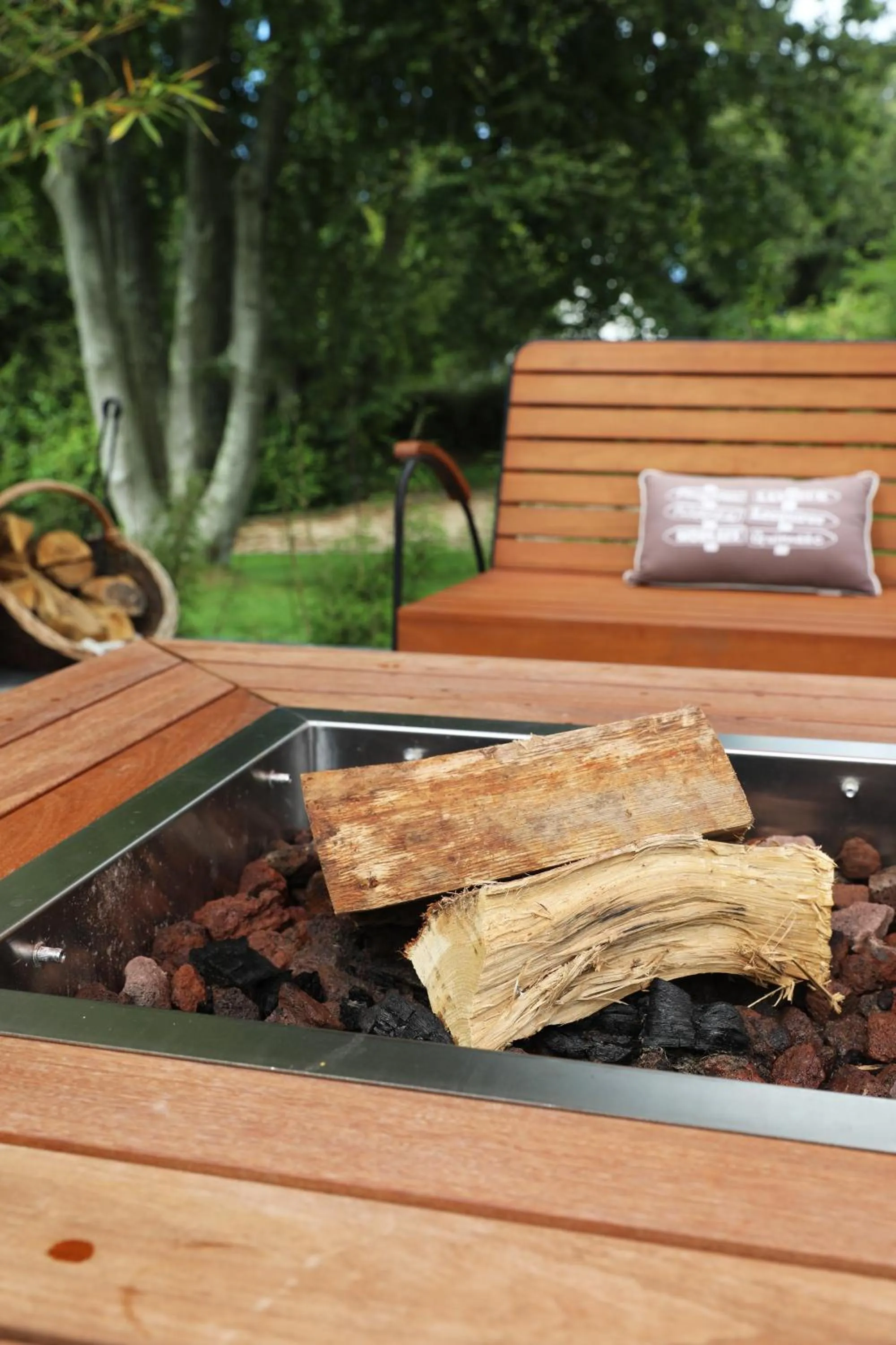 Patio in EDEN Locquirec - Piscine & Spa Chambre d hôtes