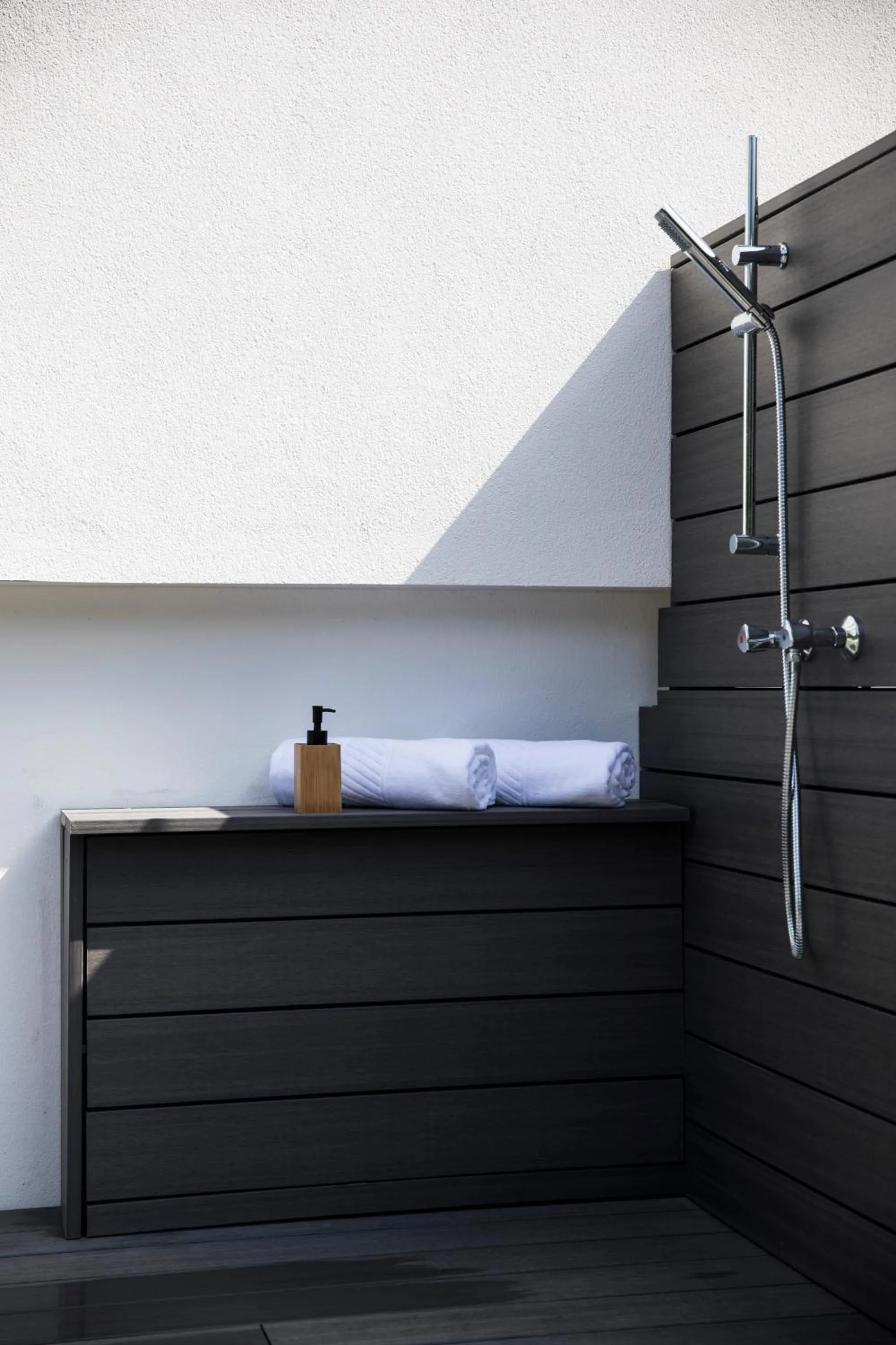 Hot Tub in EDEN Locquirec - Piscine & Spa Chambre d hôtes