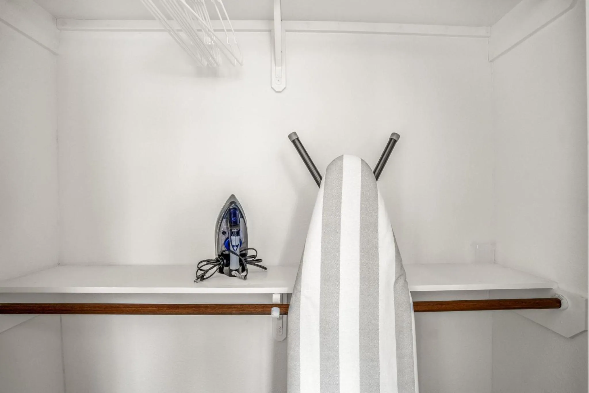 Text overlay in Universal Apartment at East Downtown