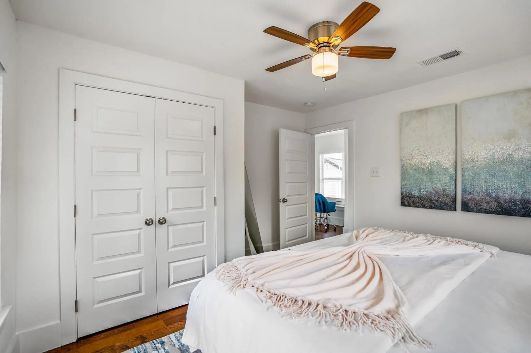 Bedroom, Bed in Universal Apartment at East Downtown