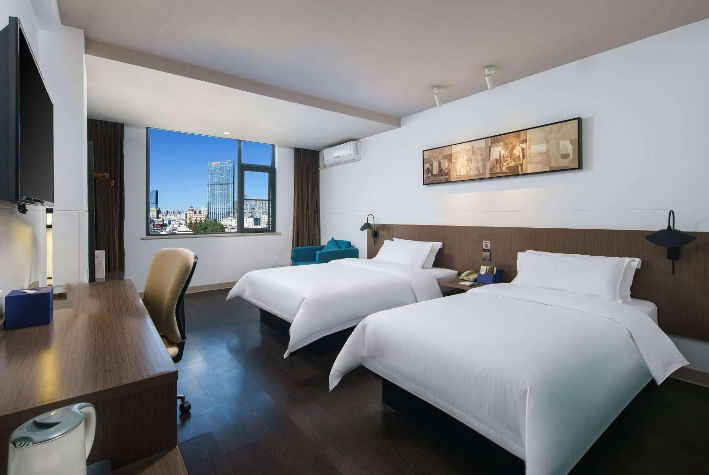 Photo of the whole room in Microtel by Wyndham Kunming City Center