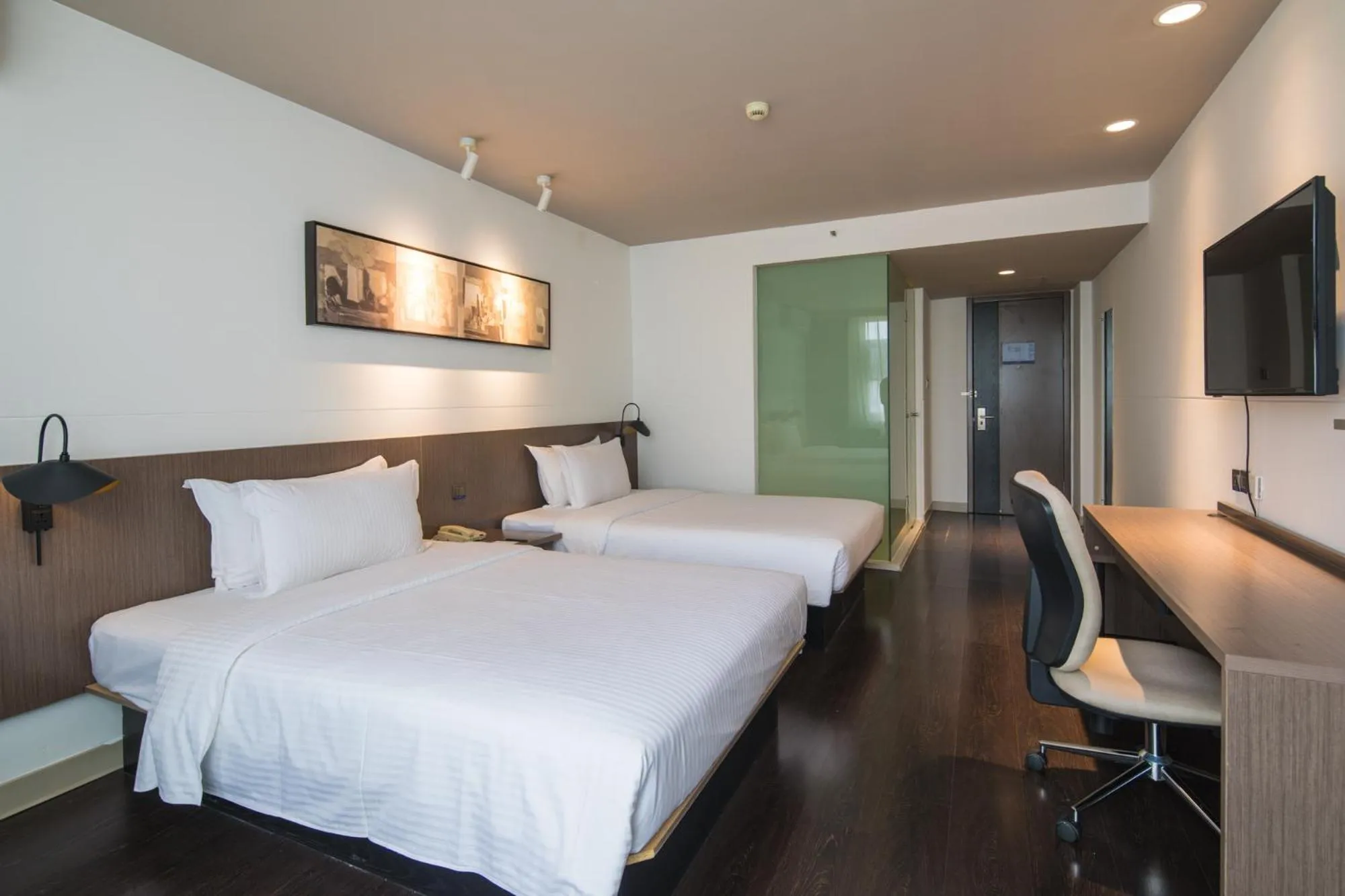 Microtel by Wyndham Kunming City Center