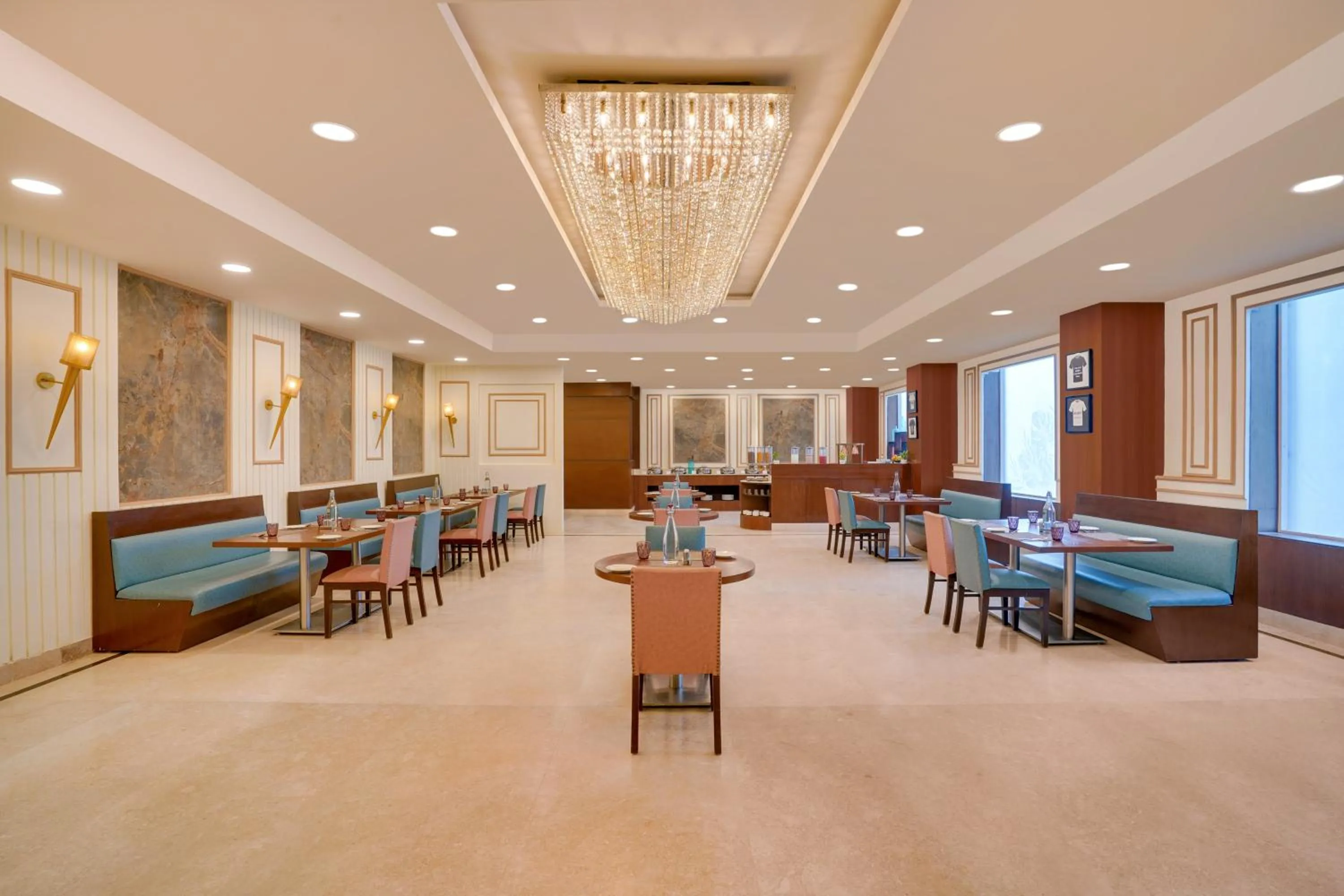 Restaurant/places to eat in Lemon Tree Hotel, Noida