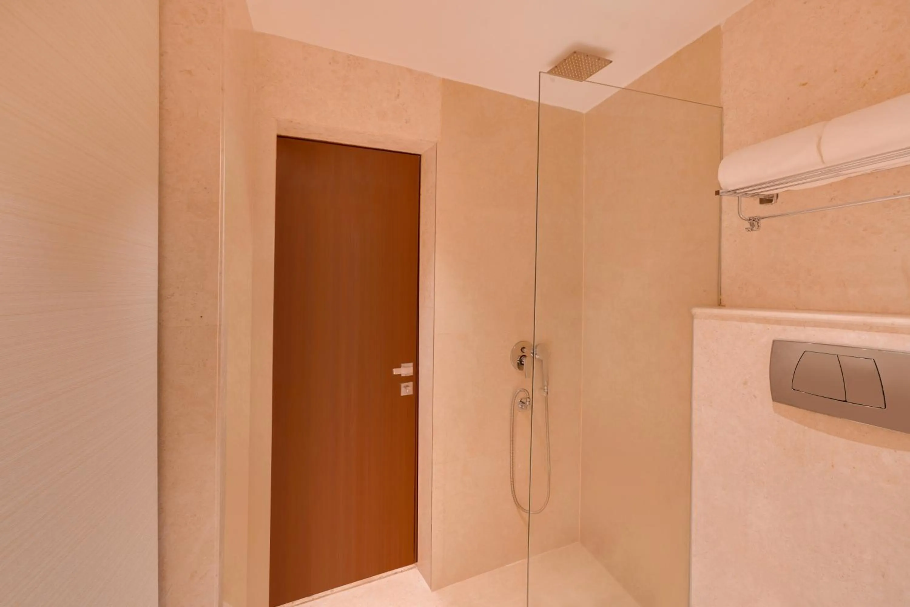 Bathroom in Lemon Tree Hotel, Noida