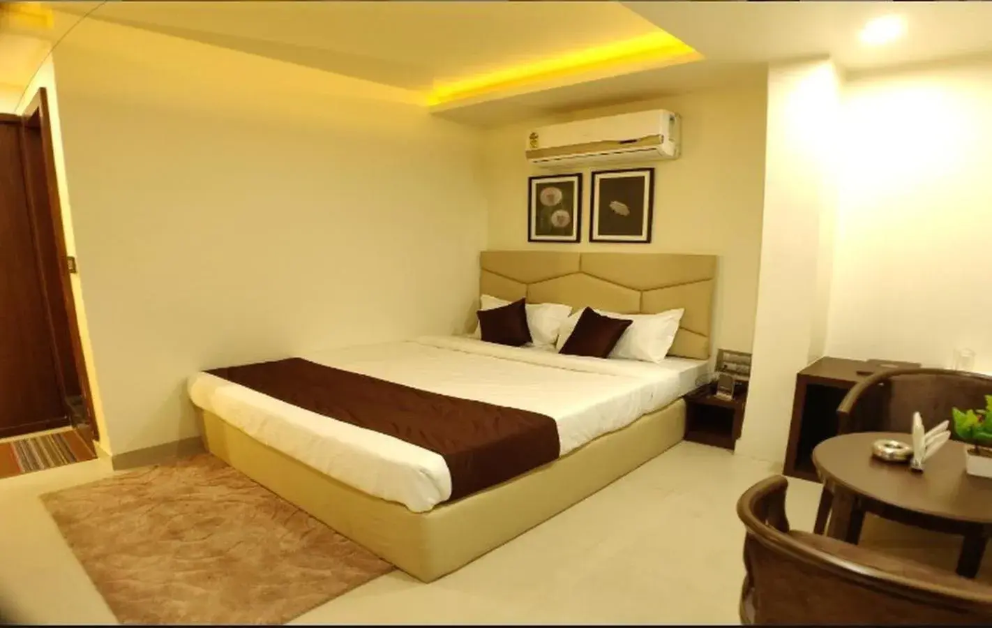 Standard Double Room - single occupancy in Hotel Jalsa , Bhopal Standard Double Room - single occupancy in Hotel Jalsa , Bhopal
