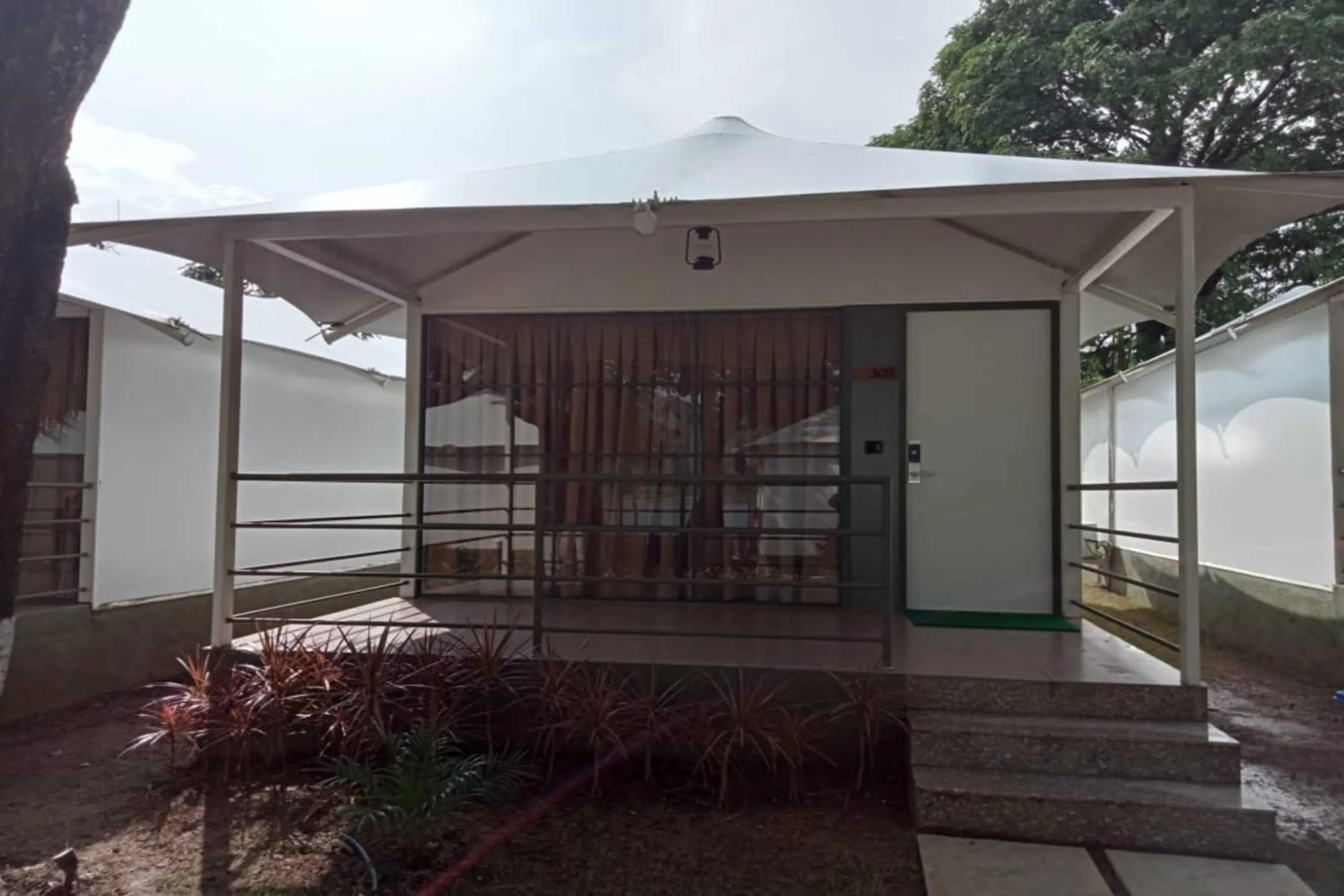 Patio in White Feather Resort Kauncha