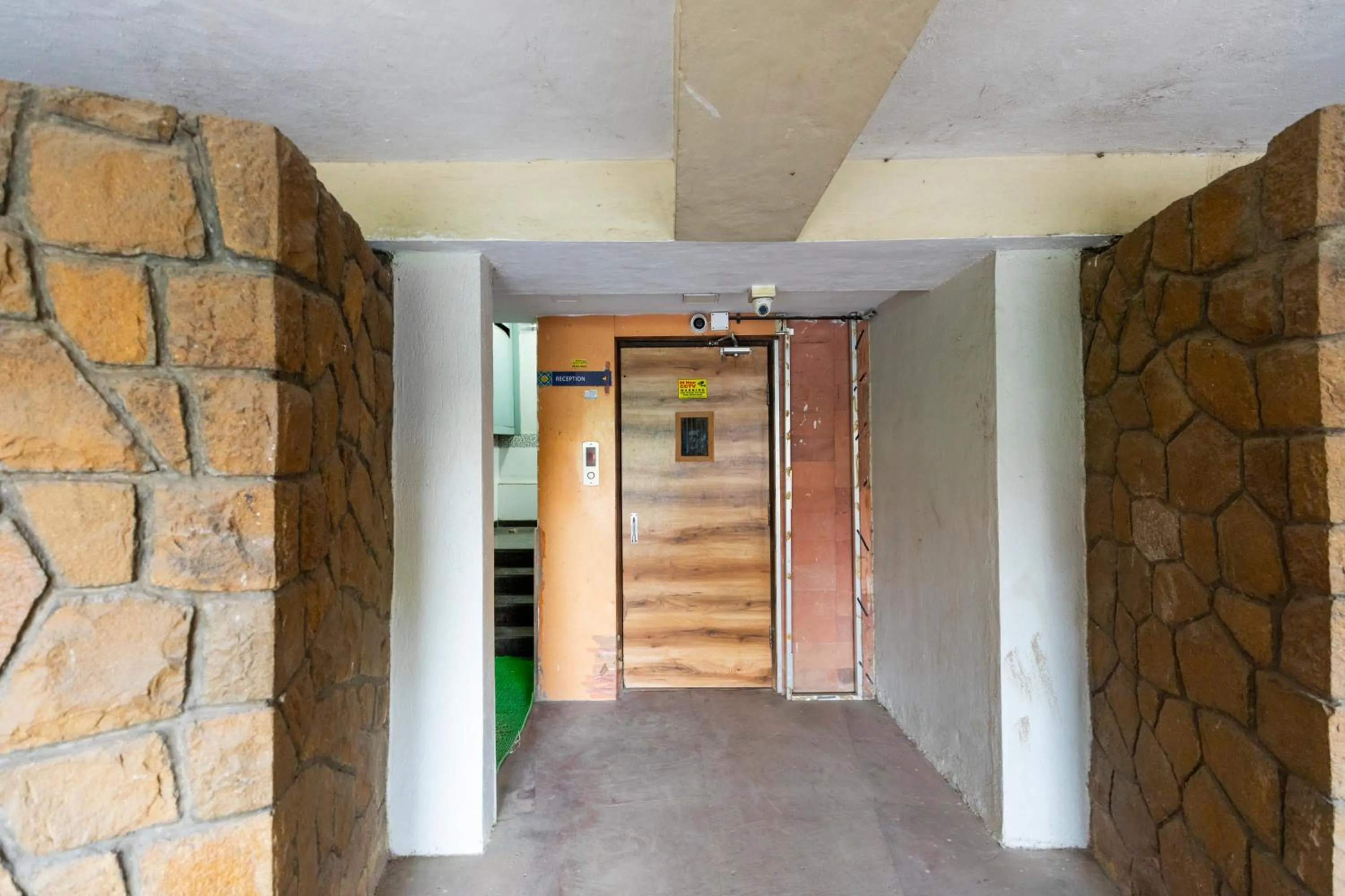 Property building in Hotel Embassy Park - BKC Mumbai