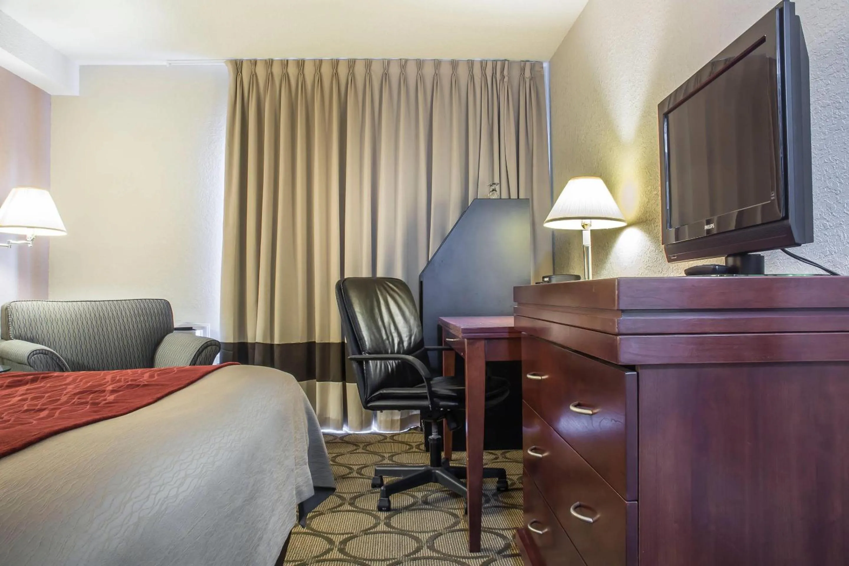 Bedroom in Comfort Inn