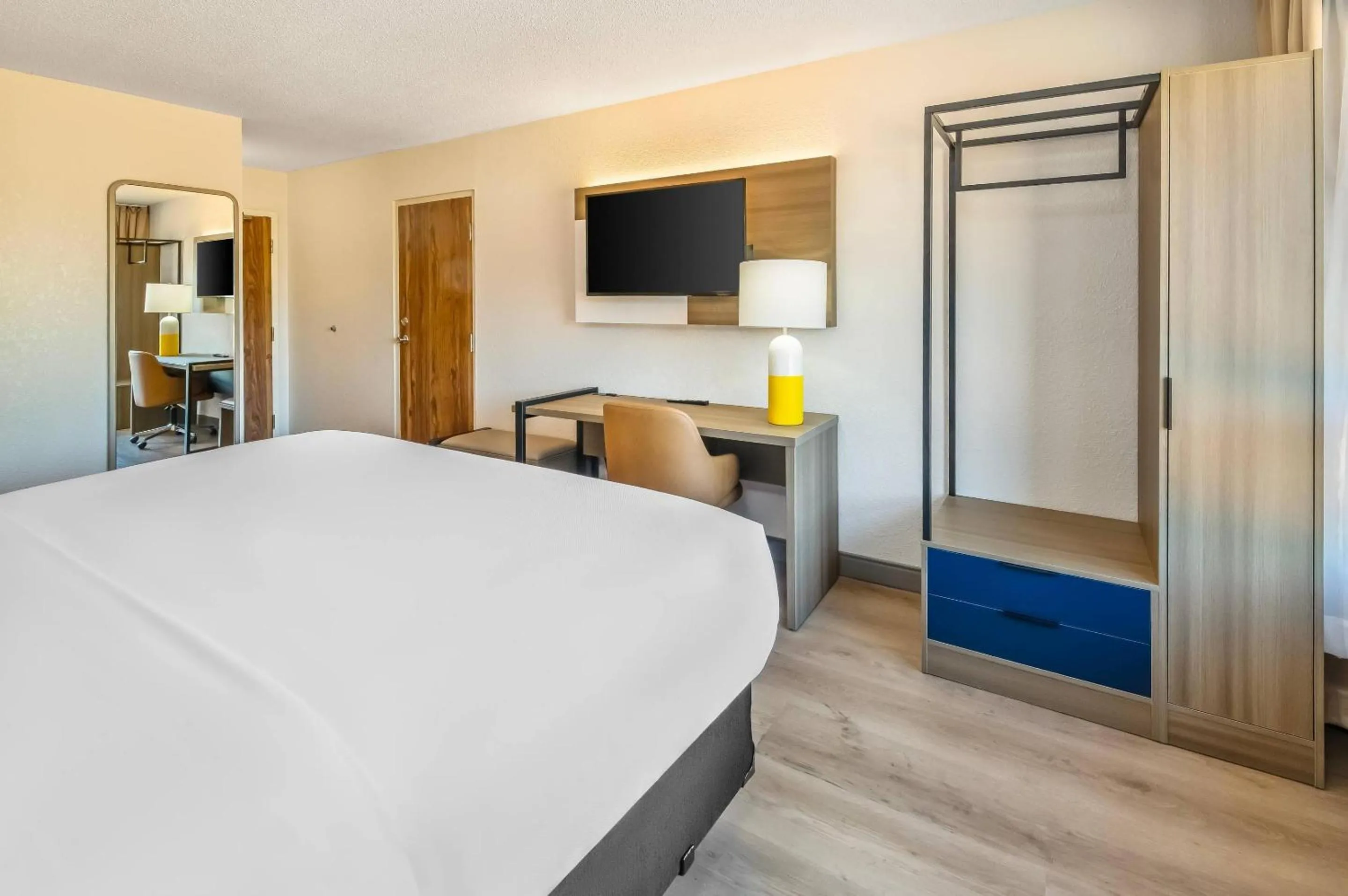 Bedroom, Bed in Comfort Inn