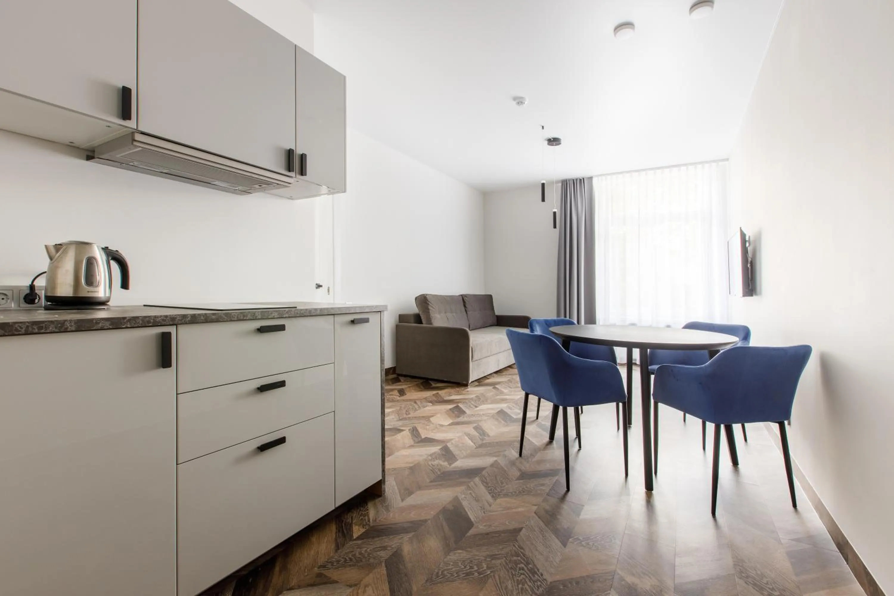 Kitchen or kitchenette in Seaside Central Hotel