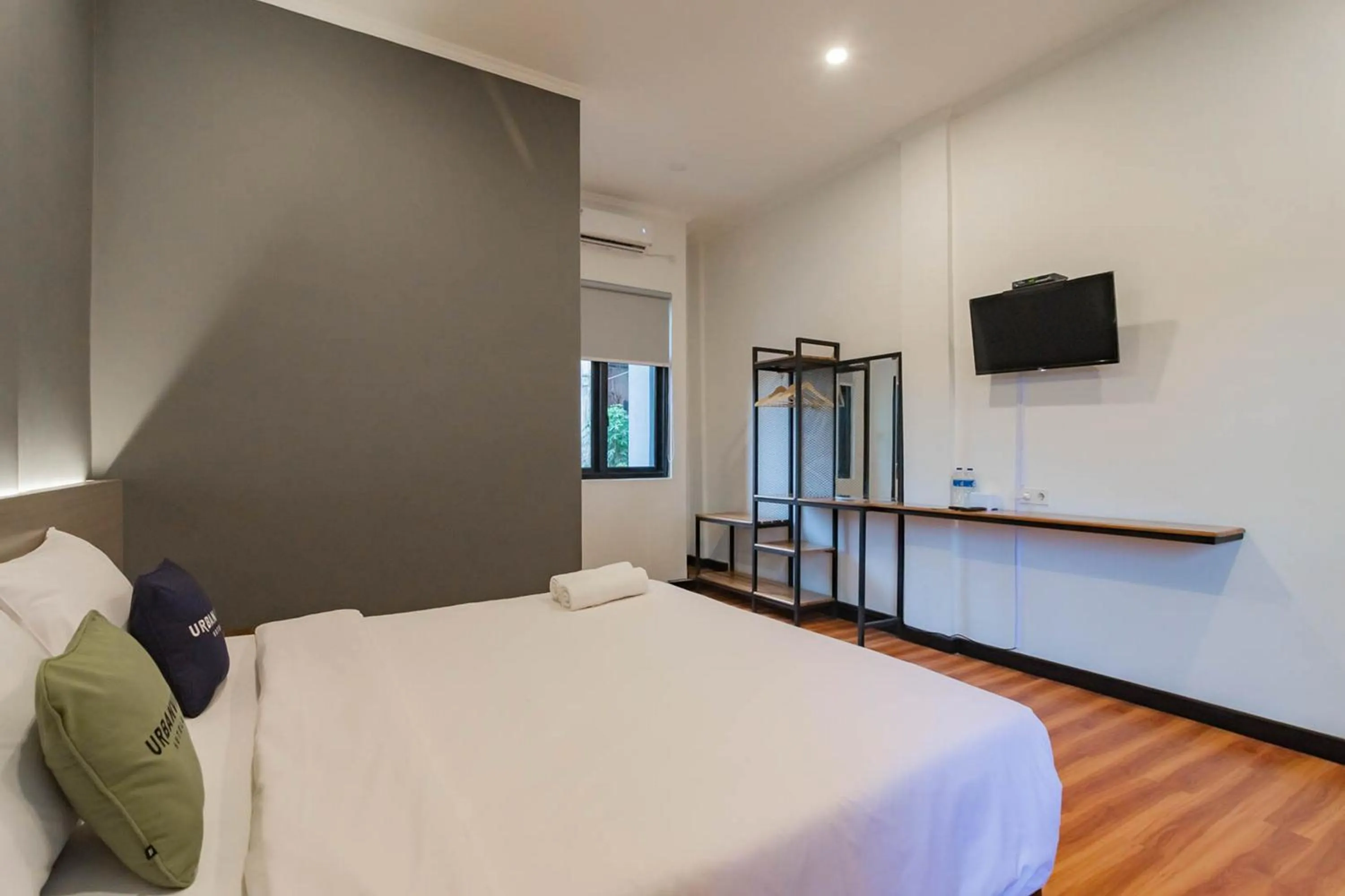 Bedroom, Bed in Urbanview Hotel Sagara Bogor