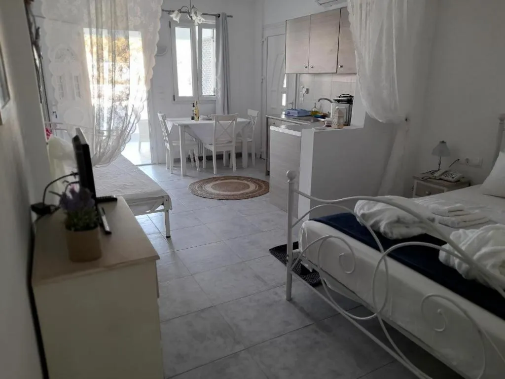 Bed in Sea paradise villas - Seaside & private jacuzzi