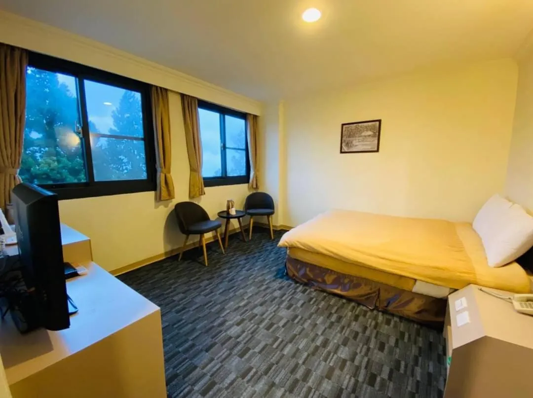 Bed in Yin Shan Hotel