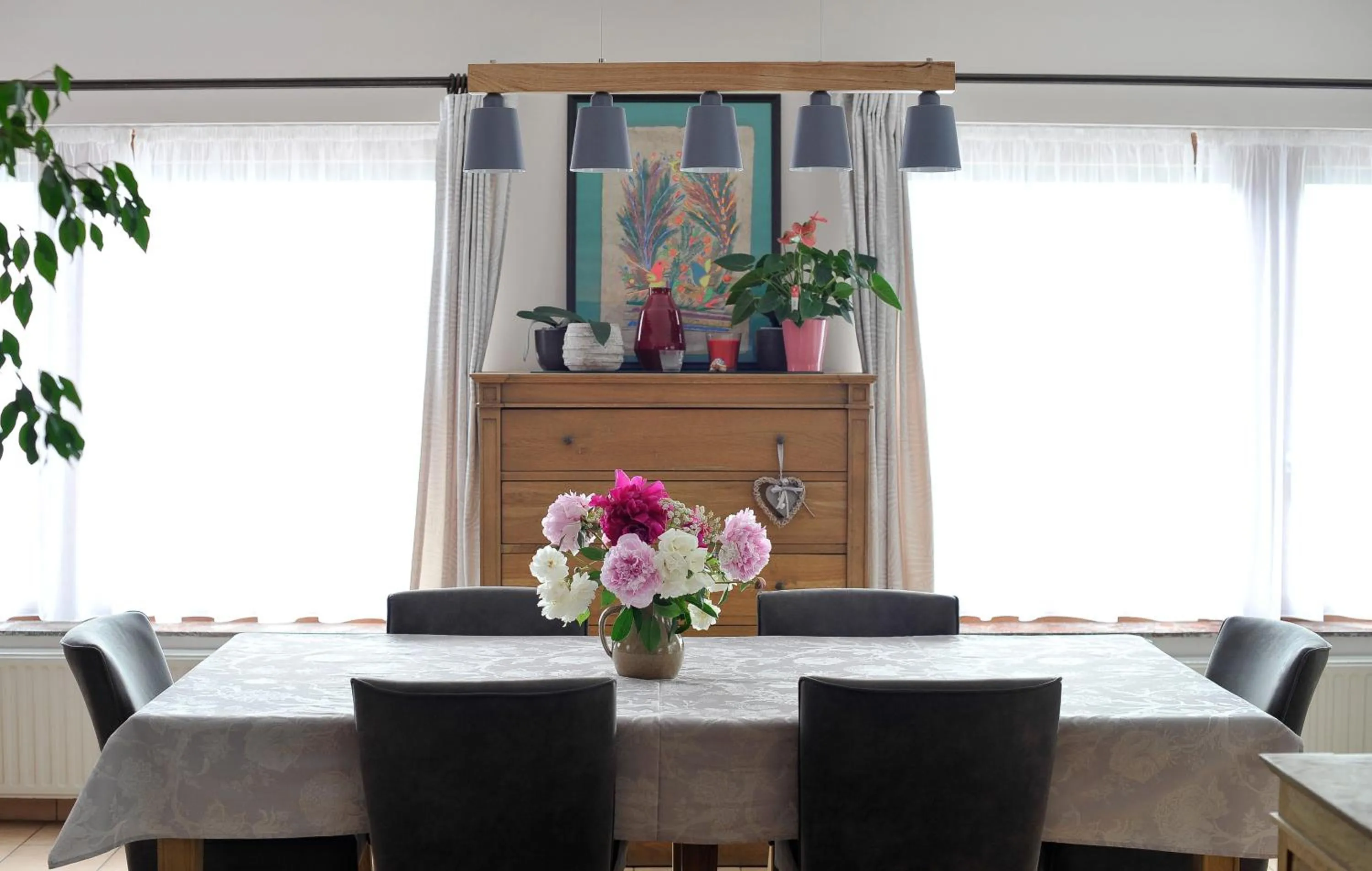 Dining area in Wellintown Guest House