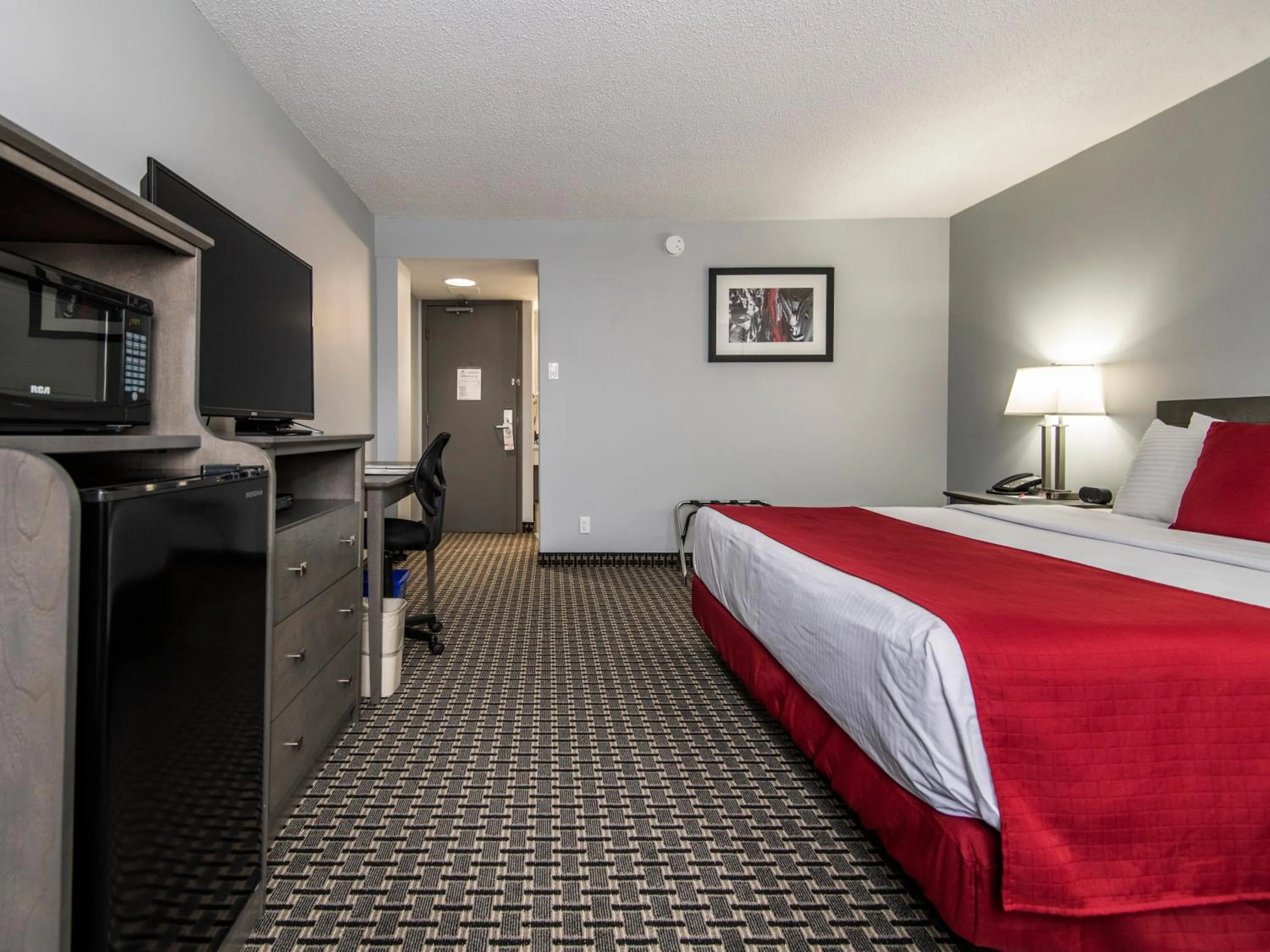 Bed in Paradise Inn & Conference Centre