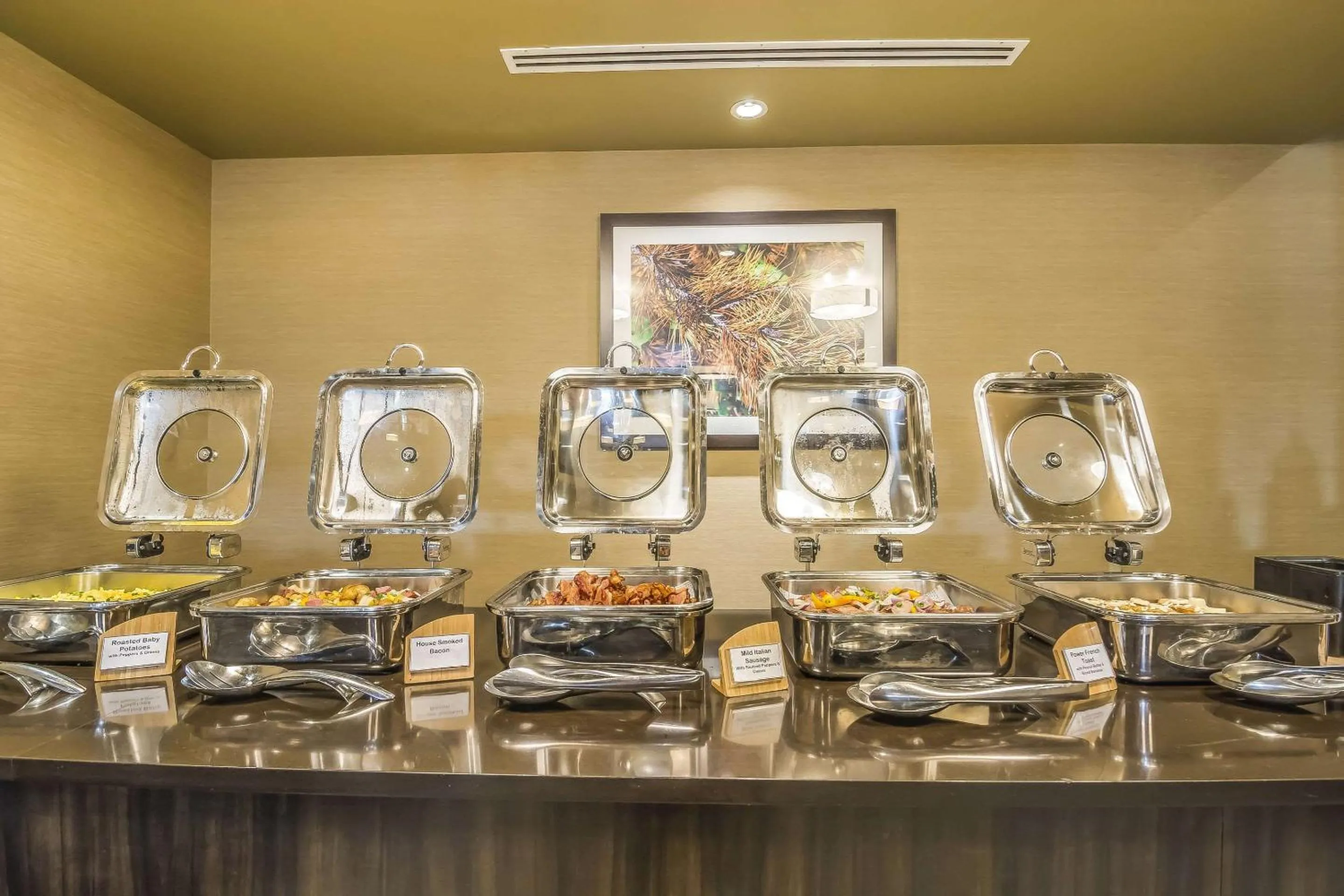 Restaurant/places to eat in Quality Hotel & Conference Centre