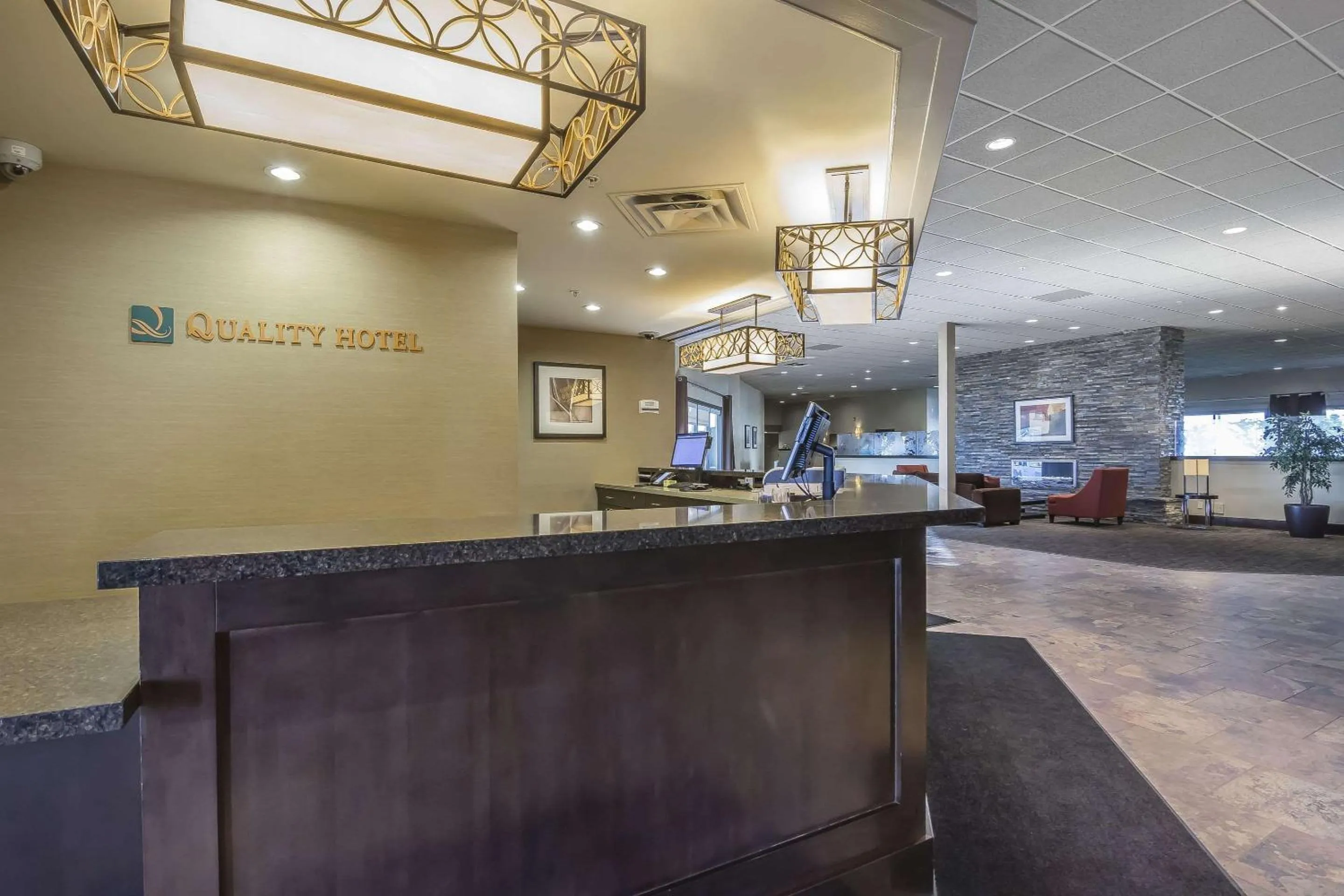 Lobby or reception in Quality Hotel & Conference Centre