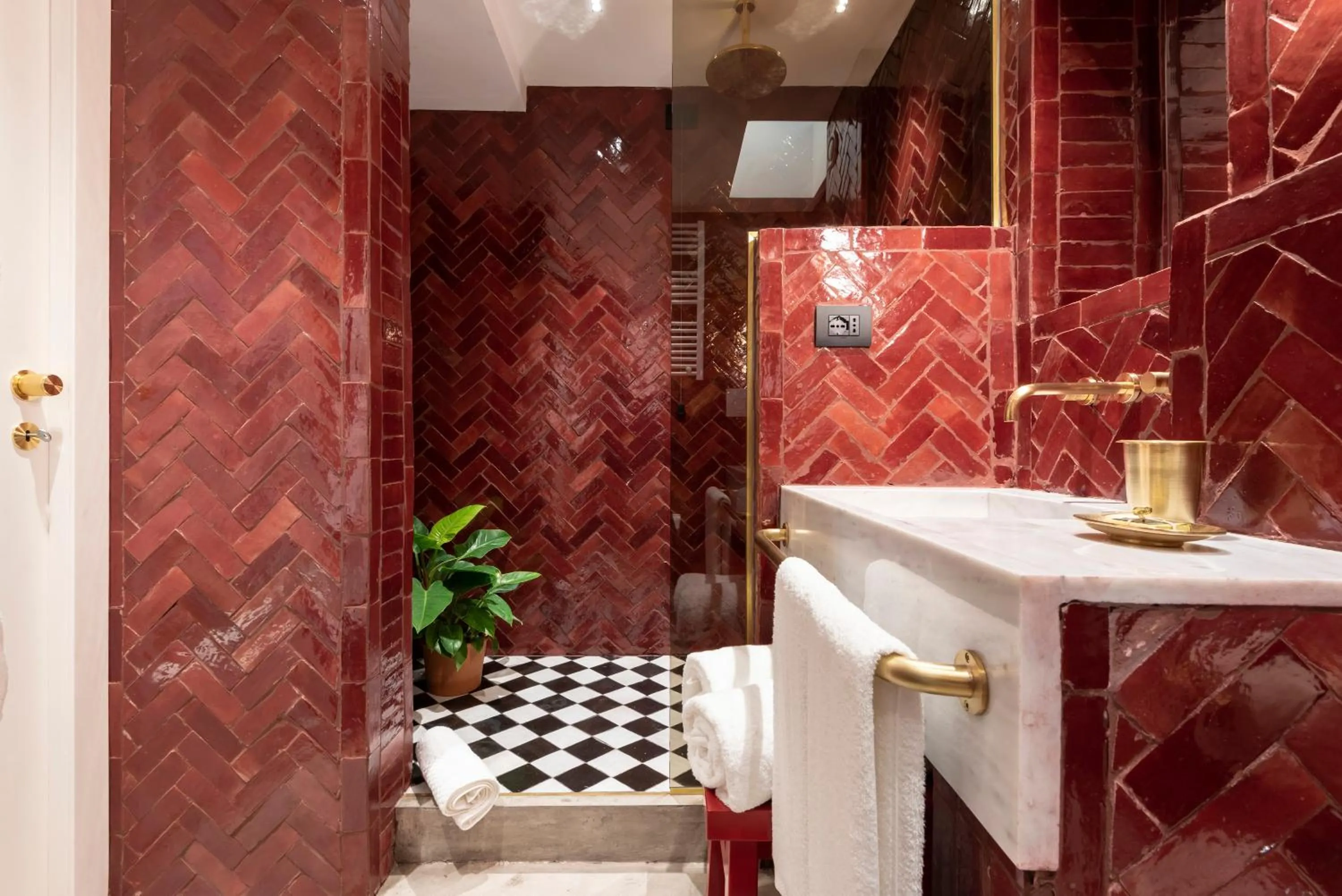 Shower in Vico Milano