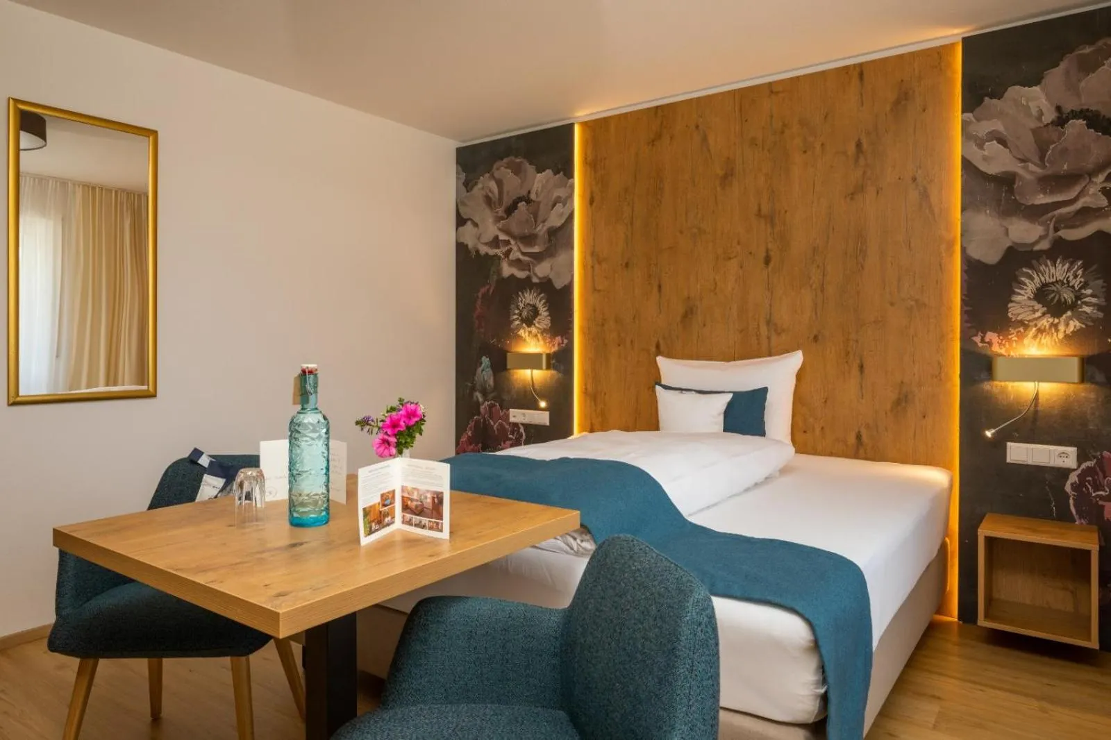 Photo of the whole room, Bed in Aparthotel Chiemgaufuchs - CHIEMGAUKARTE