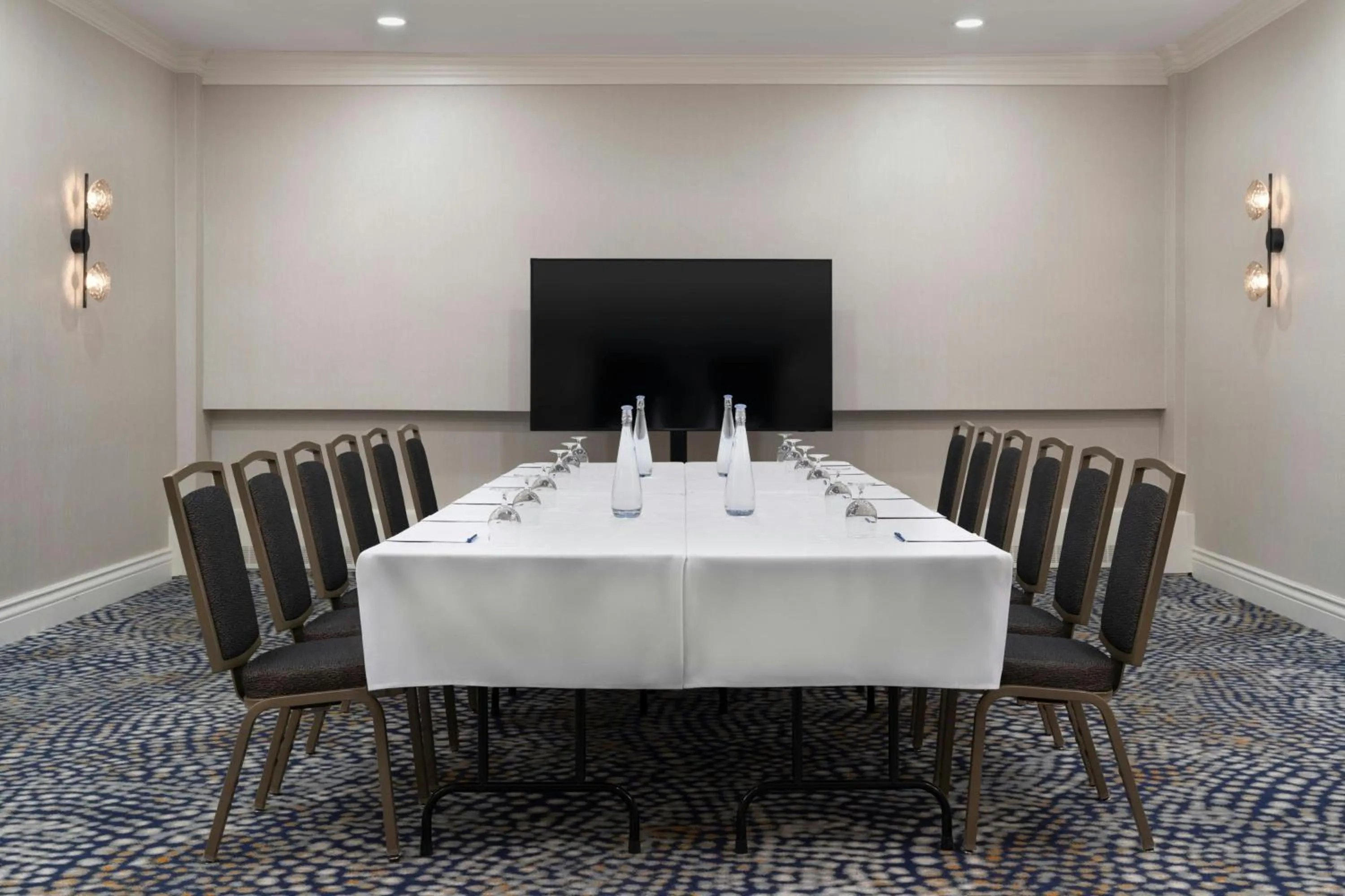 Meeting/conference room in Delta Hotels by Marriott Saskatoon Downtown