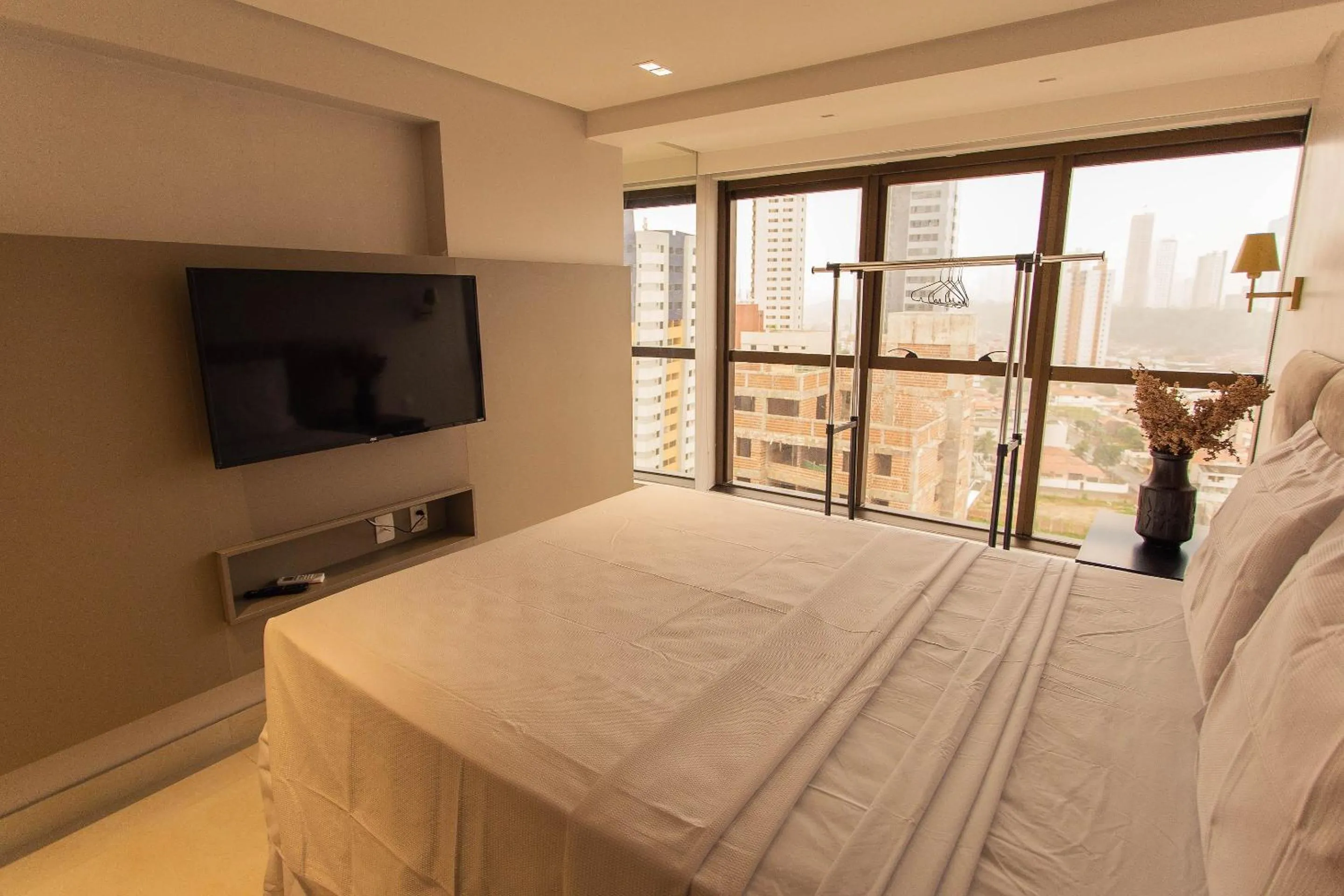 Bedroom, Bed in Manaíra Apart Hotel por Carpediem