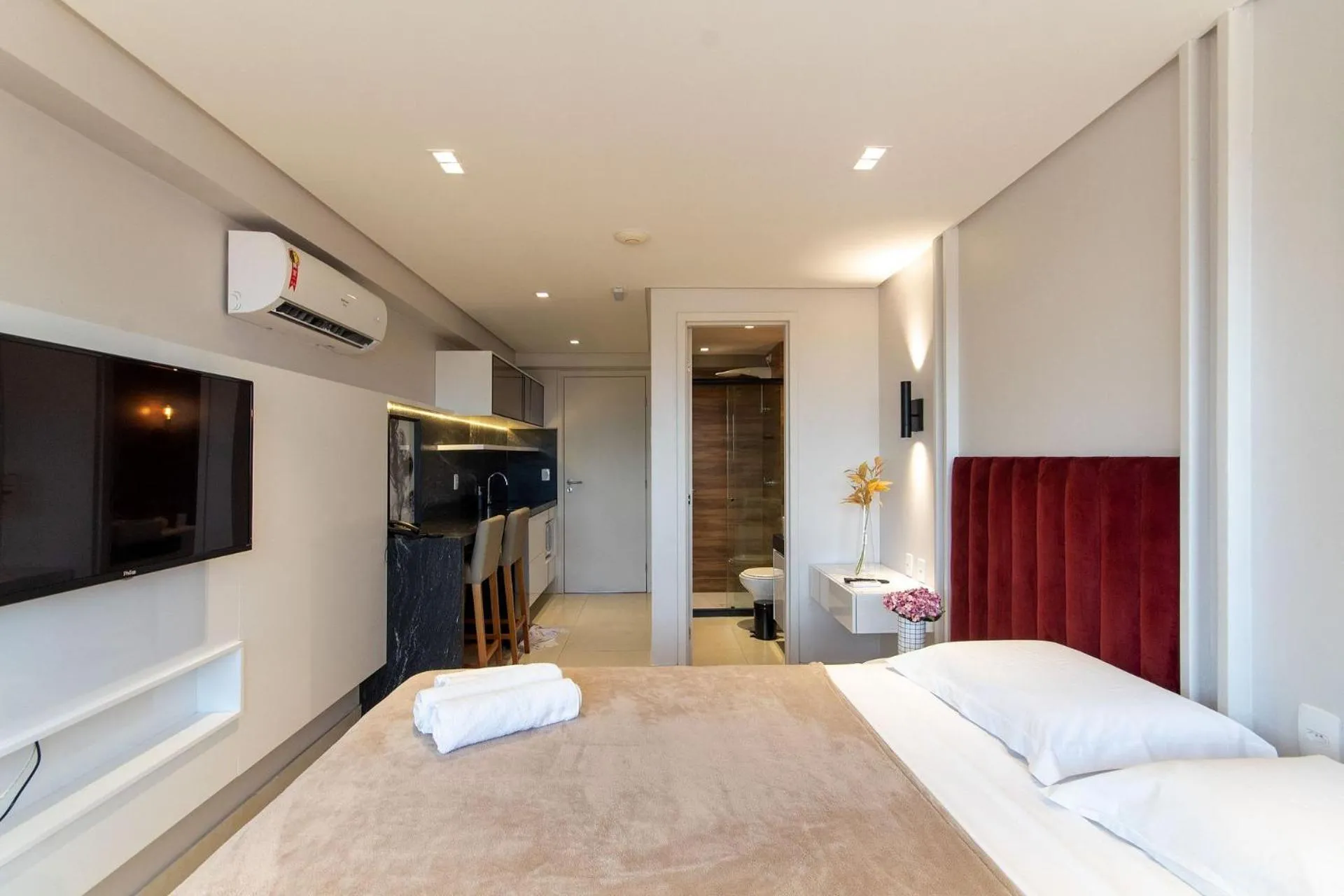 Bedroom, Bed in Manaíra Apart Hotel por Carpediem