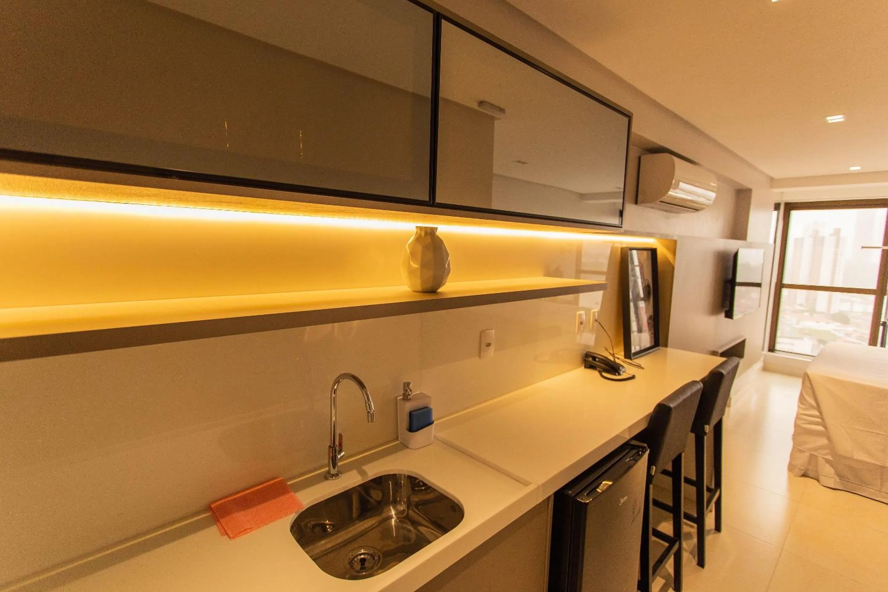 Bedroom in Manaíra Apart Hotel por Carpediem