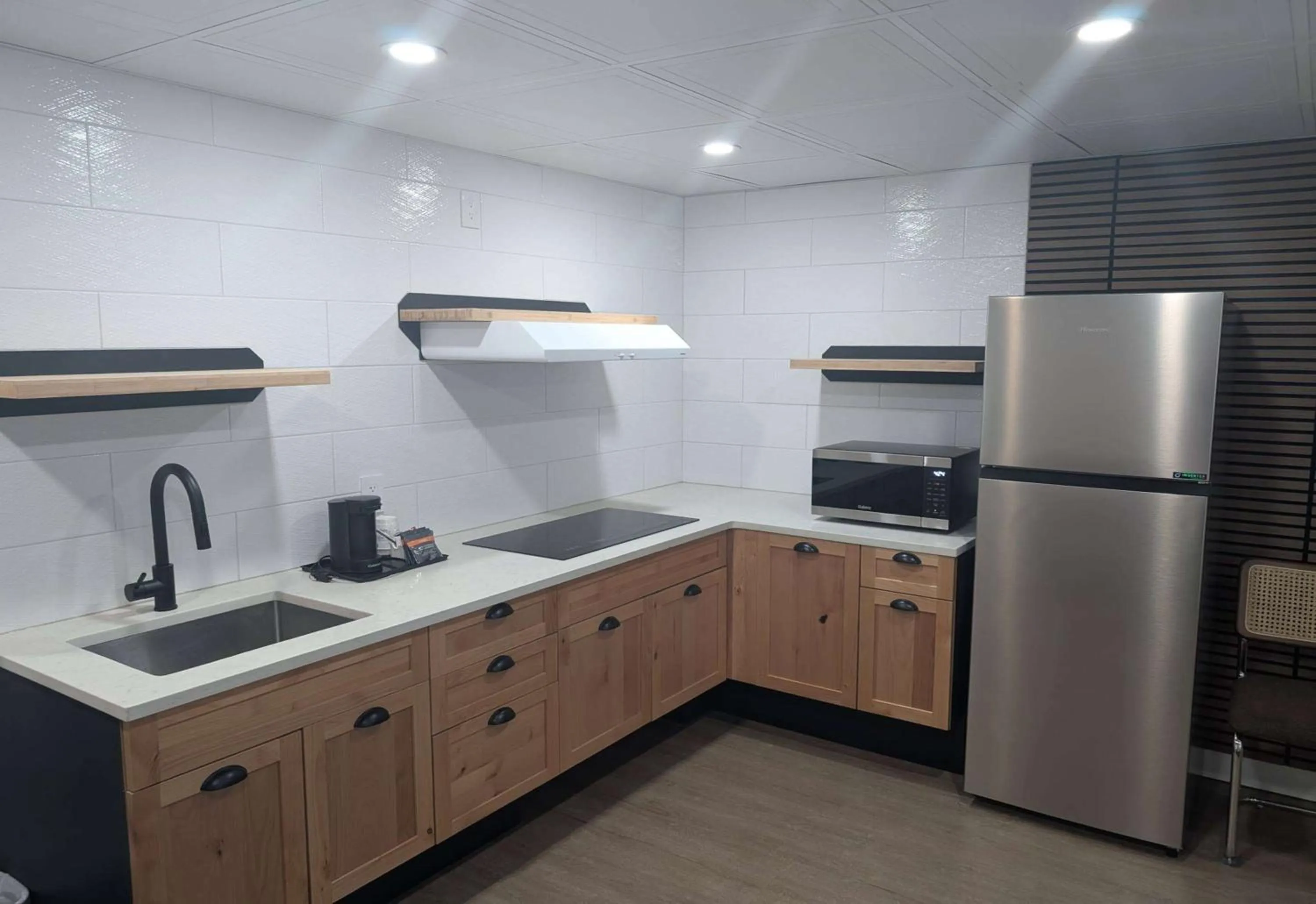 Photo of the whole room in Baymont by Wyndham Red Deer