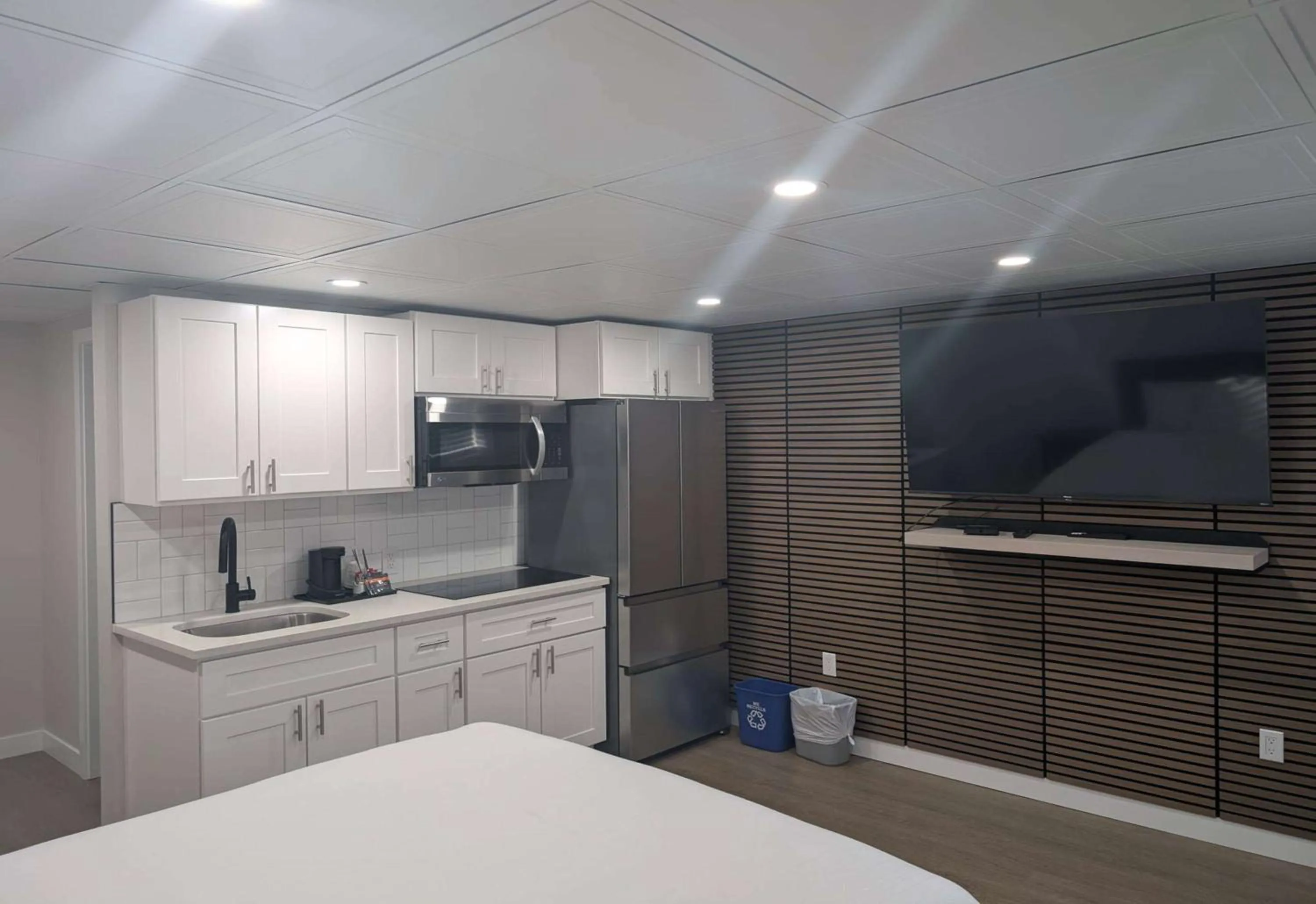 Photo of the whole room in Baymont by Wyndham Red Deer