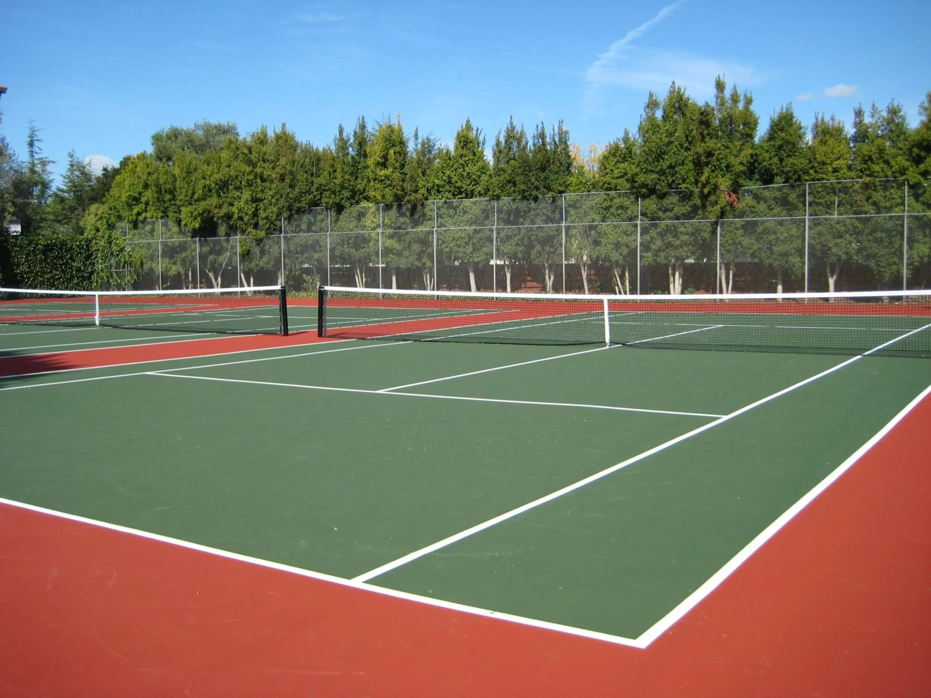 Tennis court in Baymont by Wyndham Red Deer