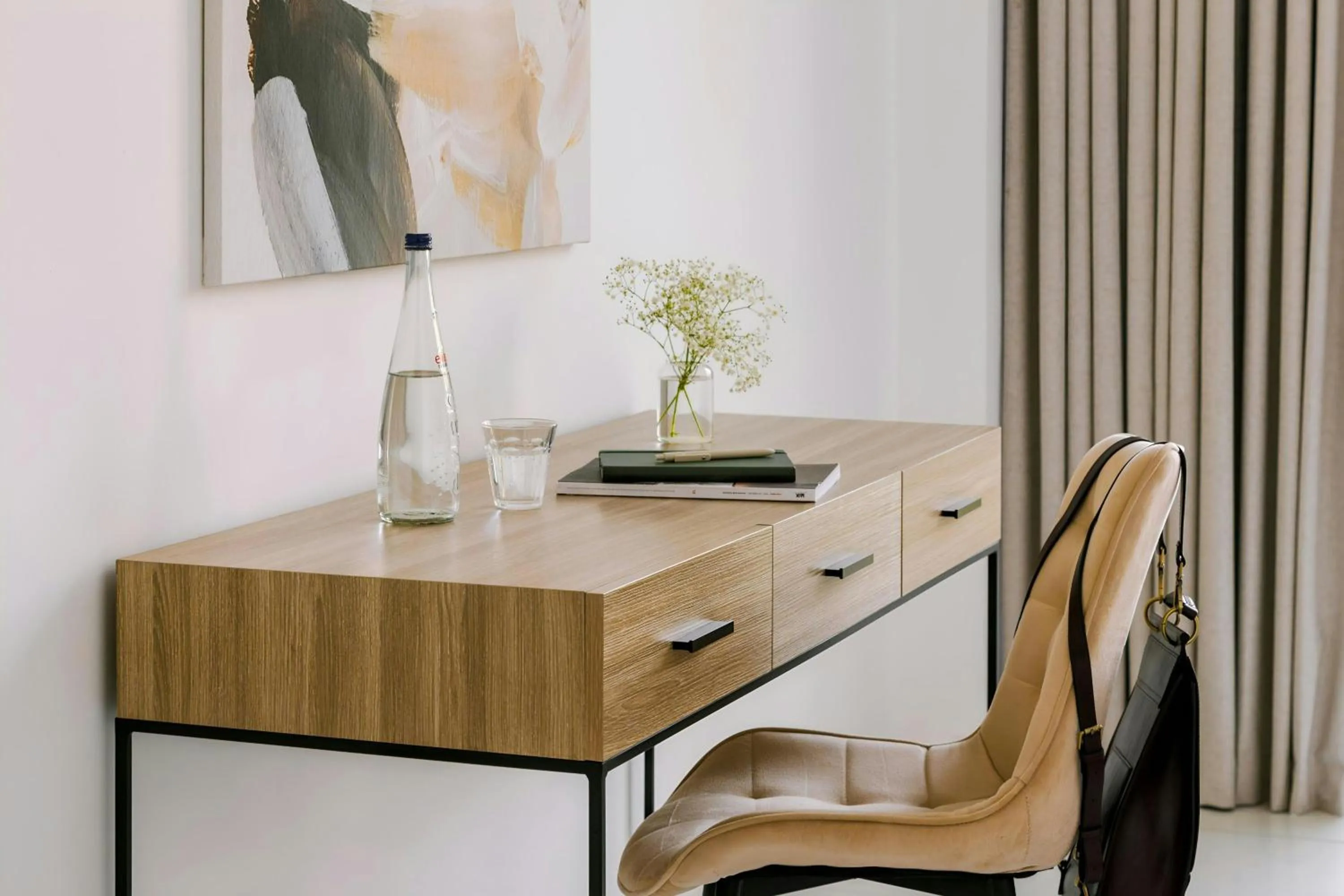 Photo of the whole room in Sonder by Marriott Bonvoy Downtown Towers Apartments