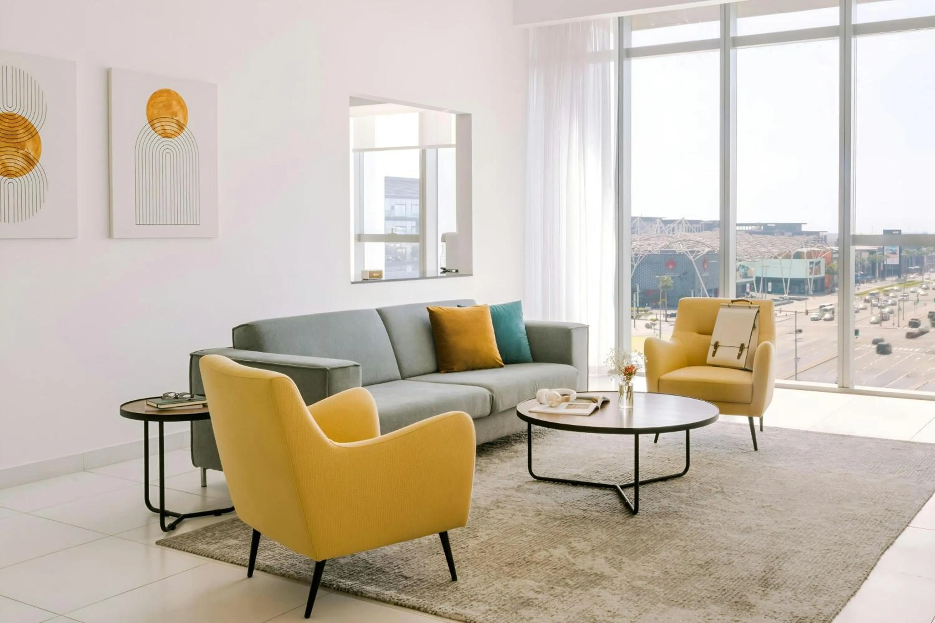 Living room in Sonder by Marriott Bonvoy Downtown Towers Apartments