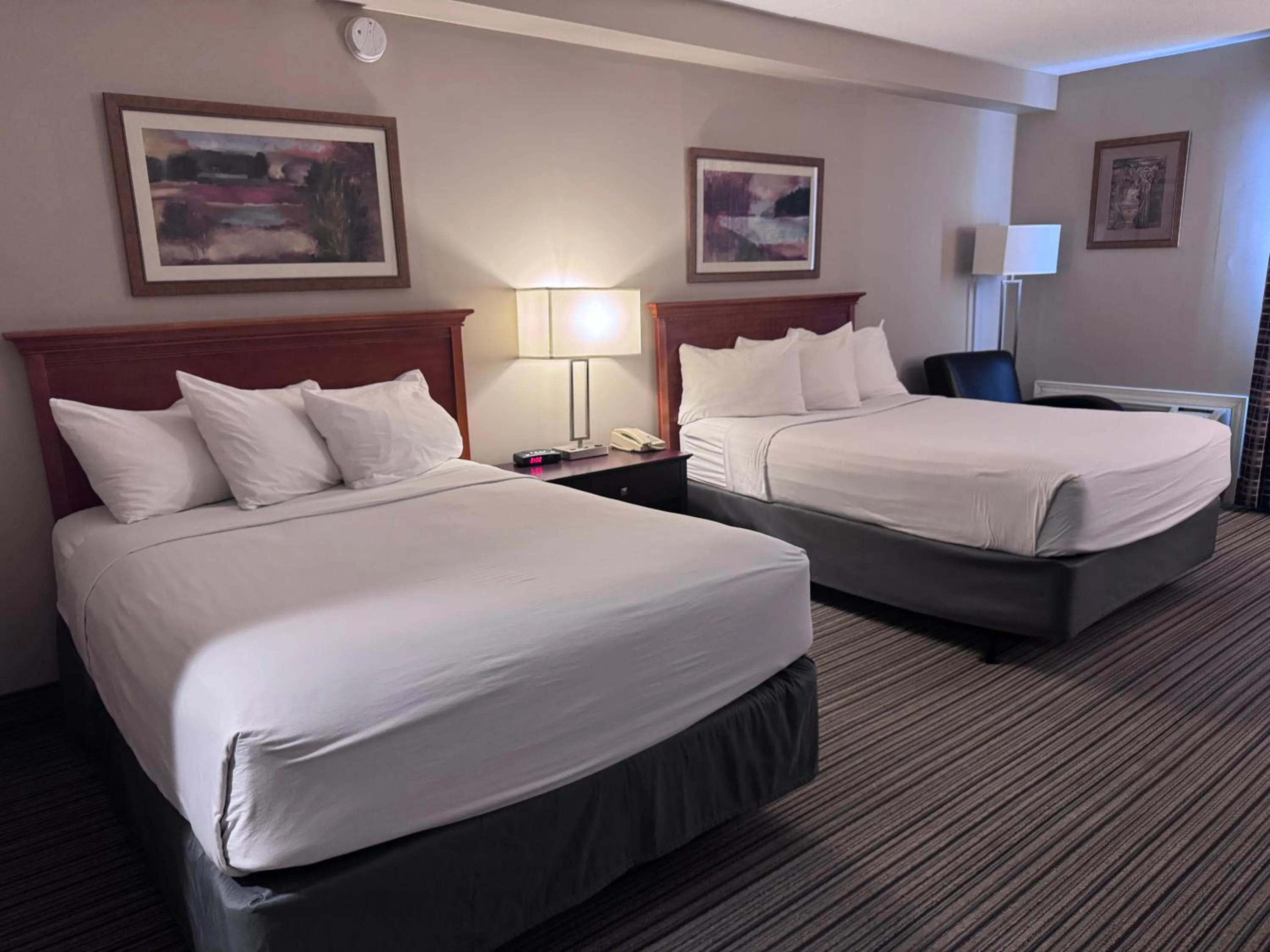 Bedroom, Bed in Ramada by Wyndham London