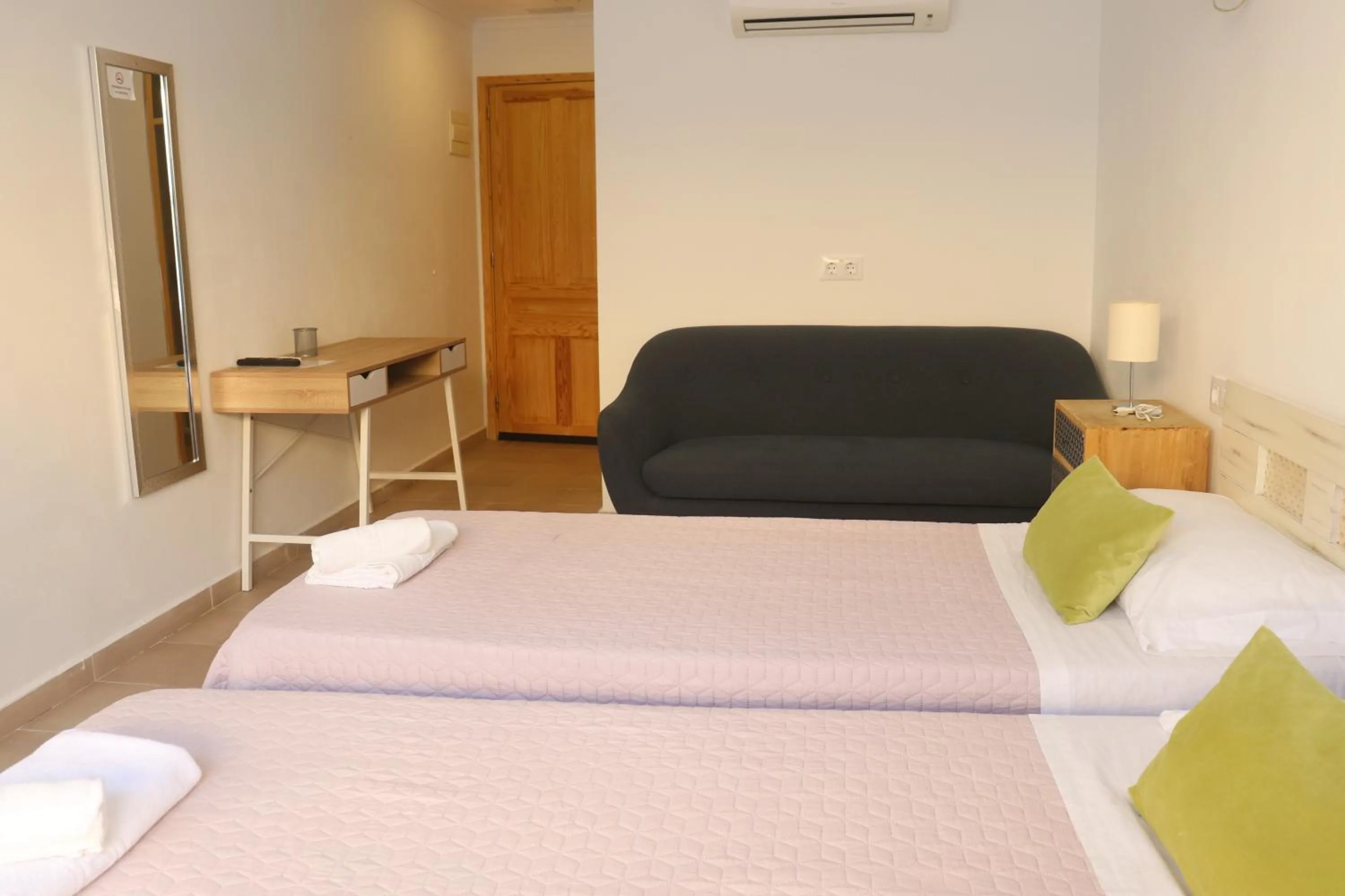 Bedroom, Bed in Hotel CALPE