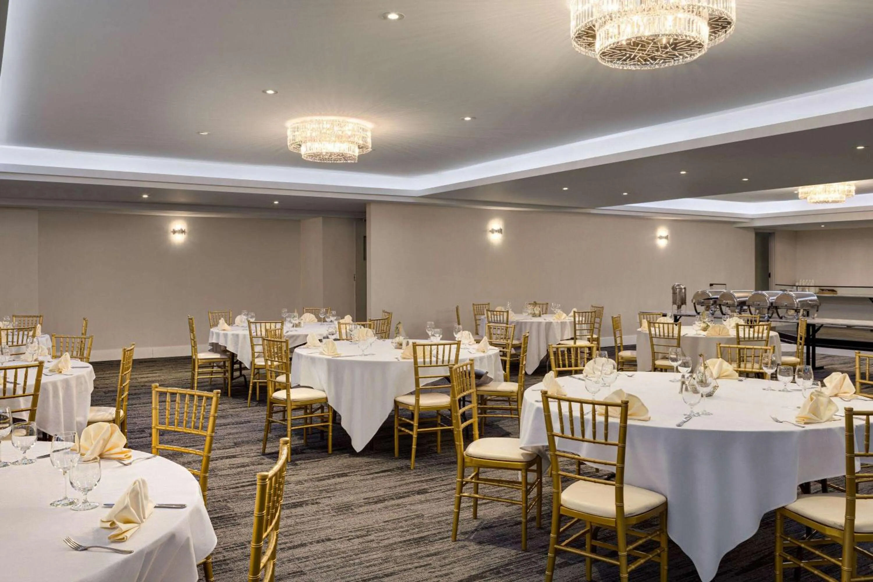 Banquet/Function facilities in Wyndham Edmonton Hotel and Conference Centre