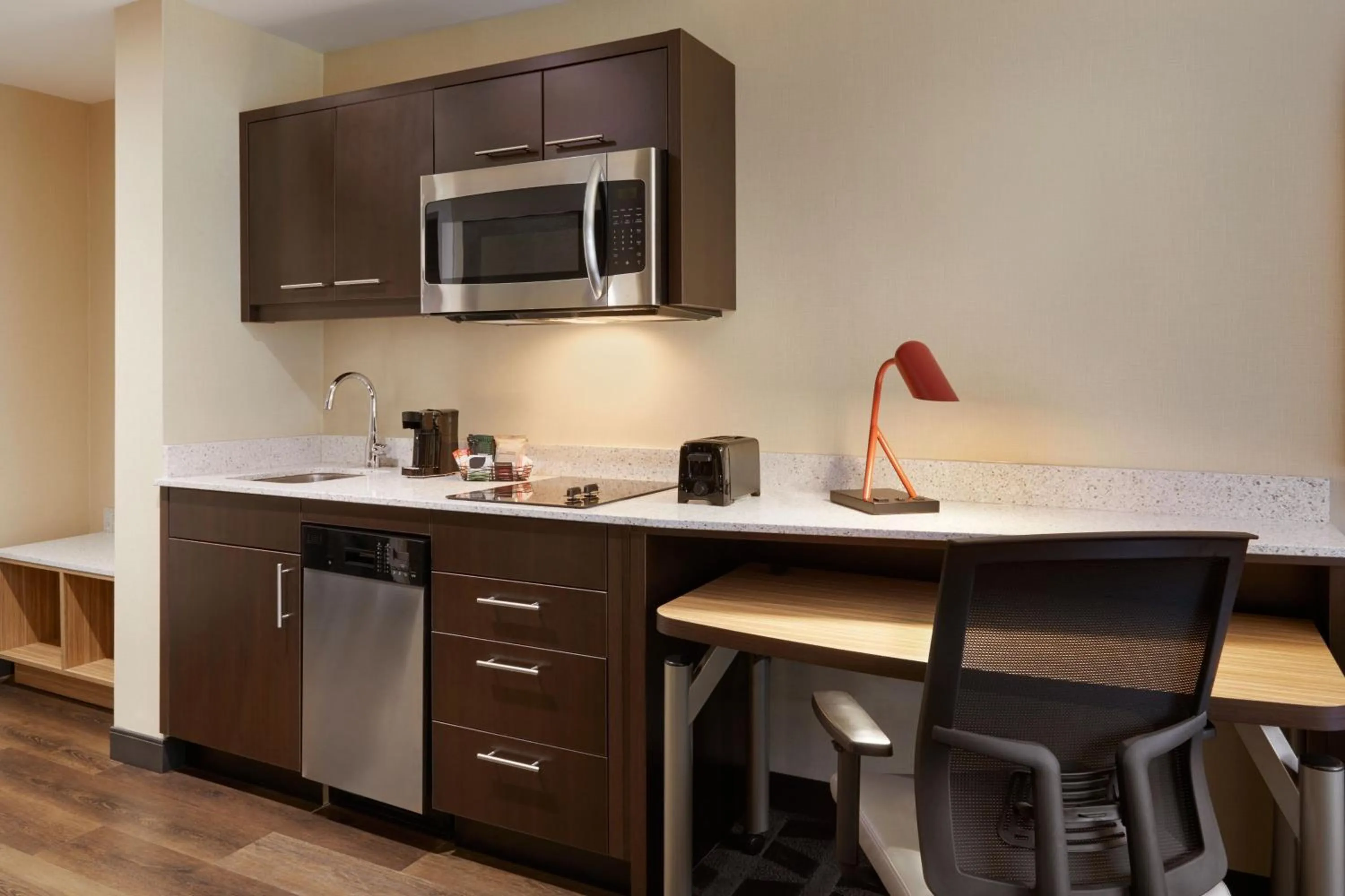 Kitchen or kitchenette in TownePlace Suites by Marriott Toronto Oakville