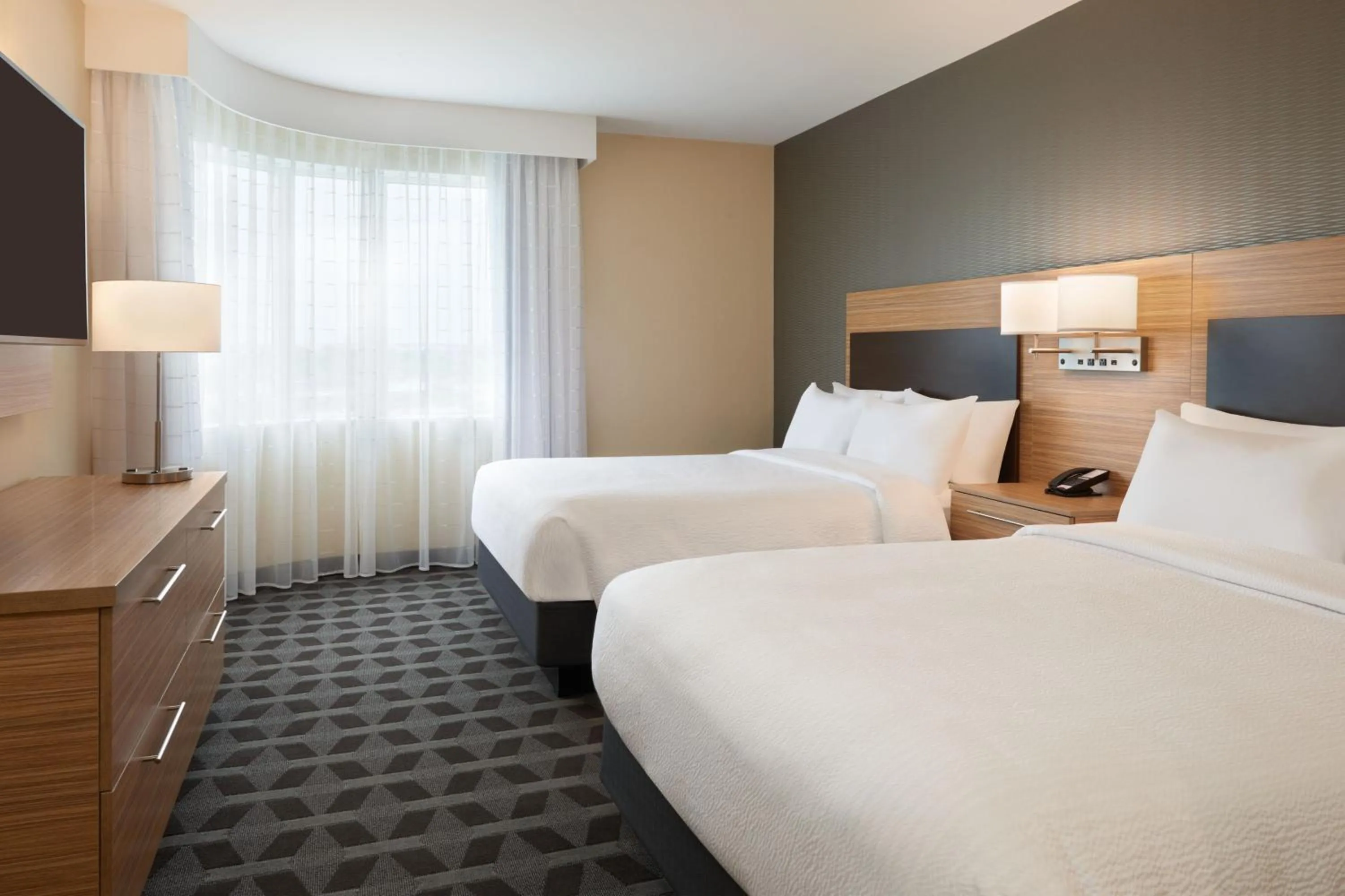 Bedroom, Bed in TownePlace Suites by Marriott Toronto Oakville