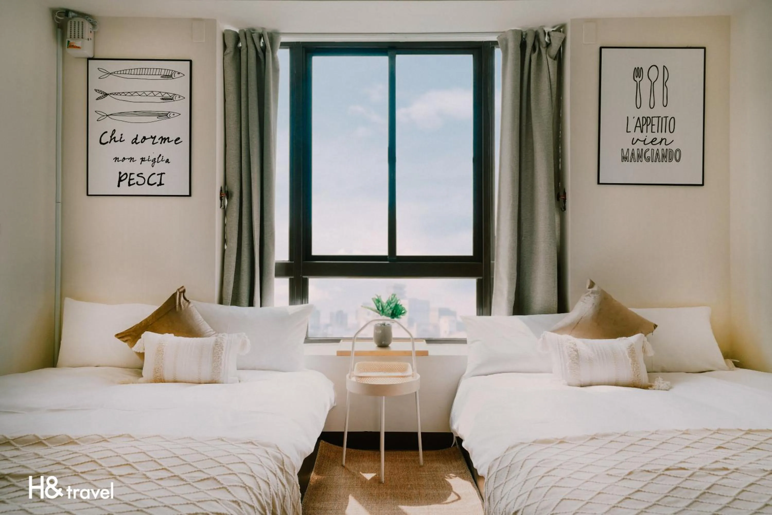 On site, Bed in Tainan Sleepie Inn