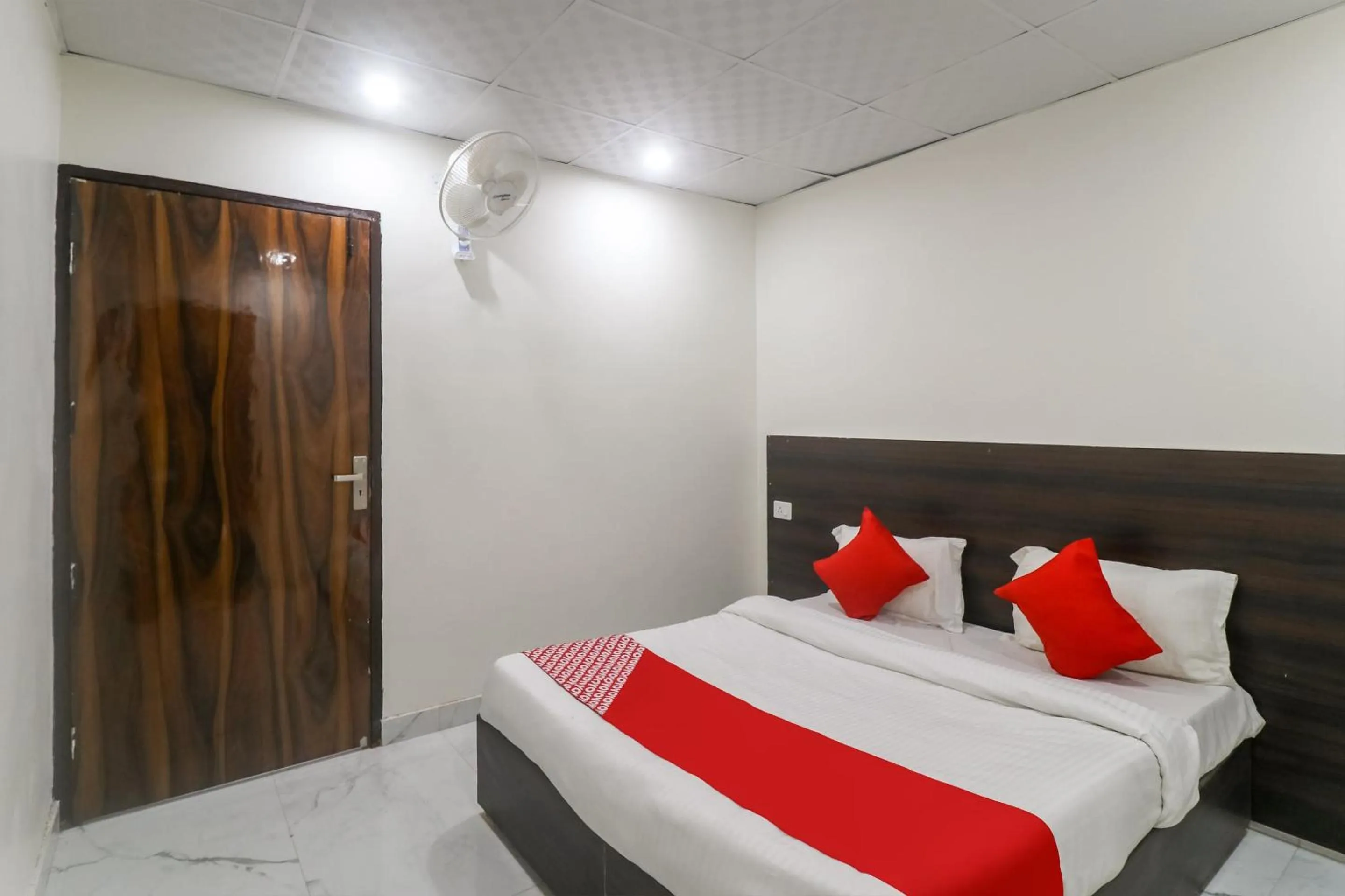 Bedroom, Bed in Hotel O Galaxy