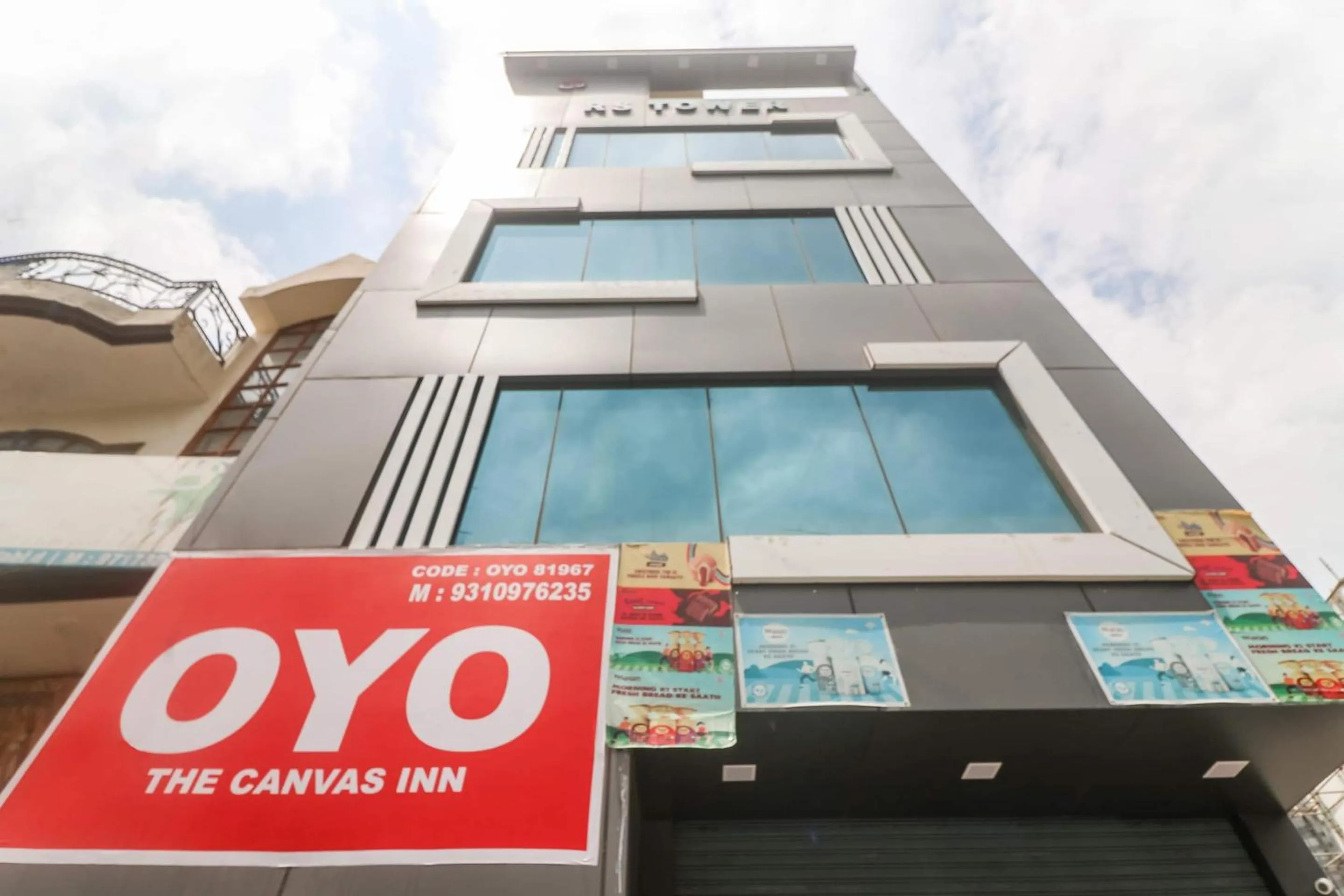 Facade/entrance in Hotel O The Galaxyy