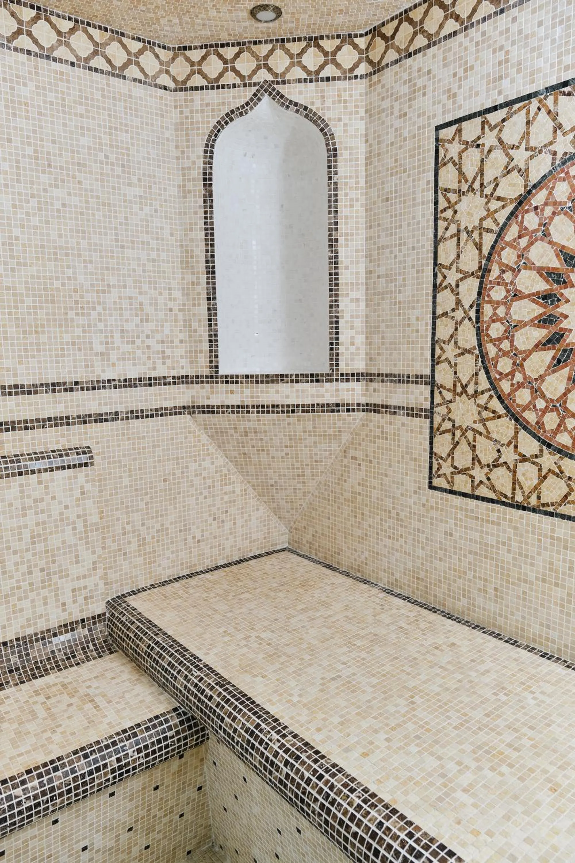 Spa and wellness centre/facilities in Central Palace Halal Hotel