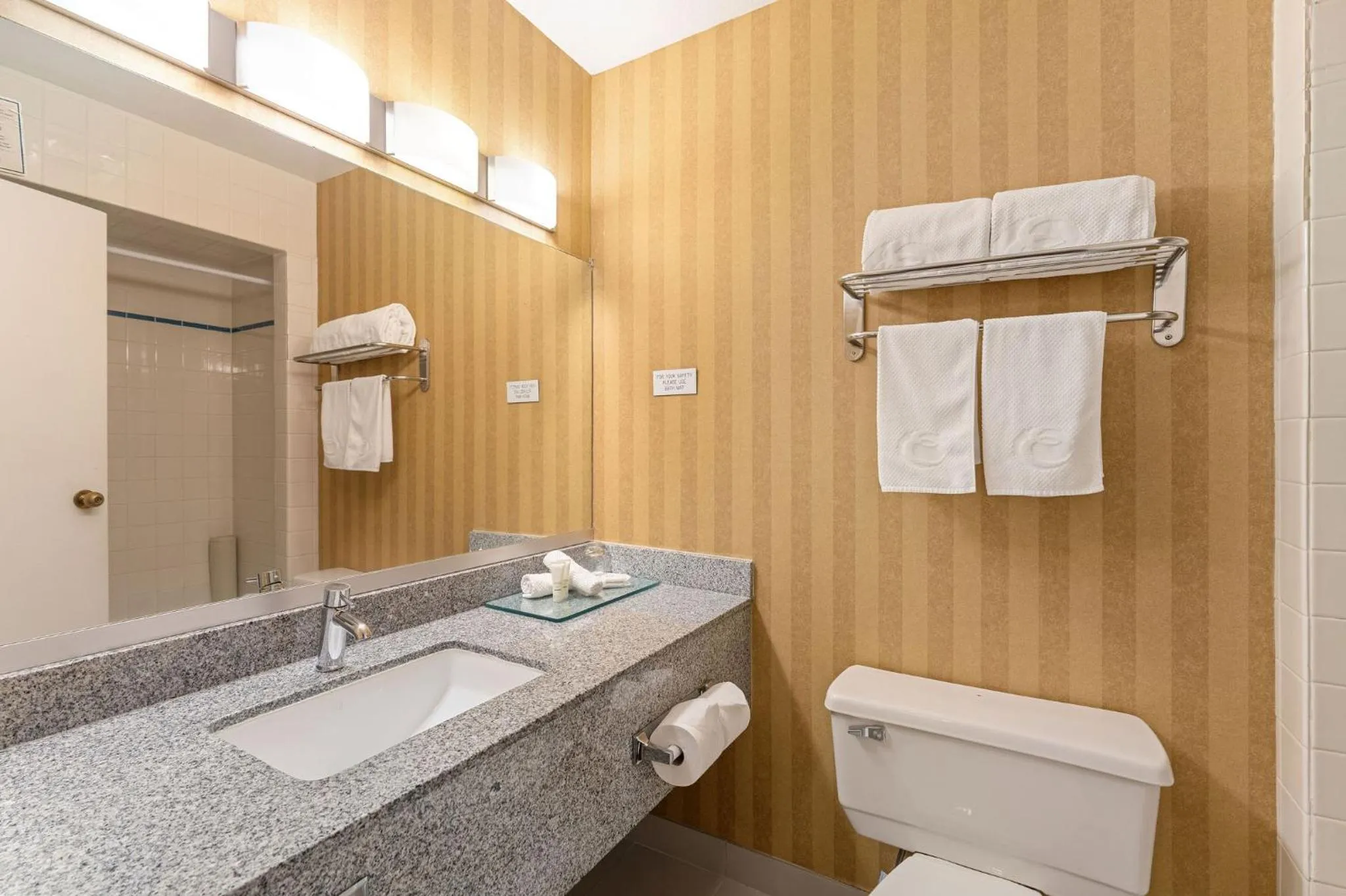 Executive Hotel Vancouver Airport