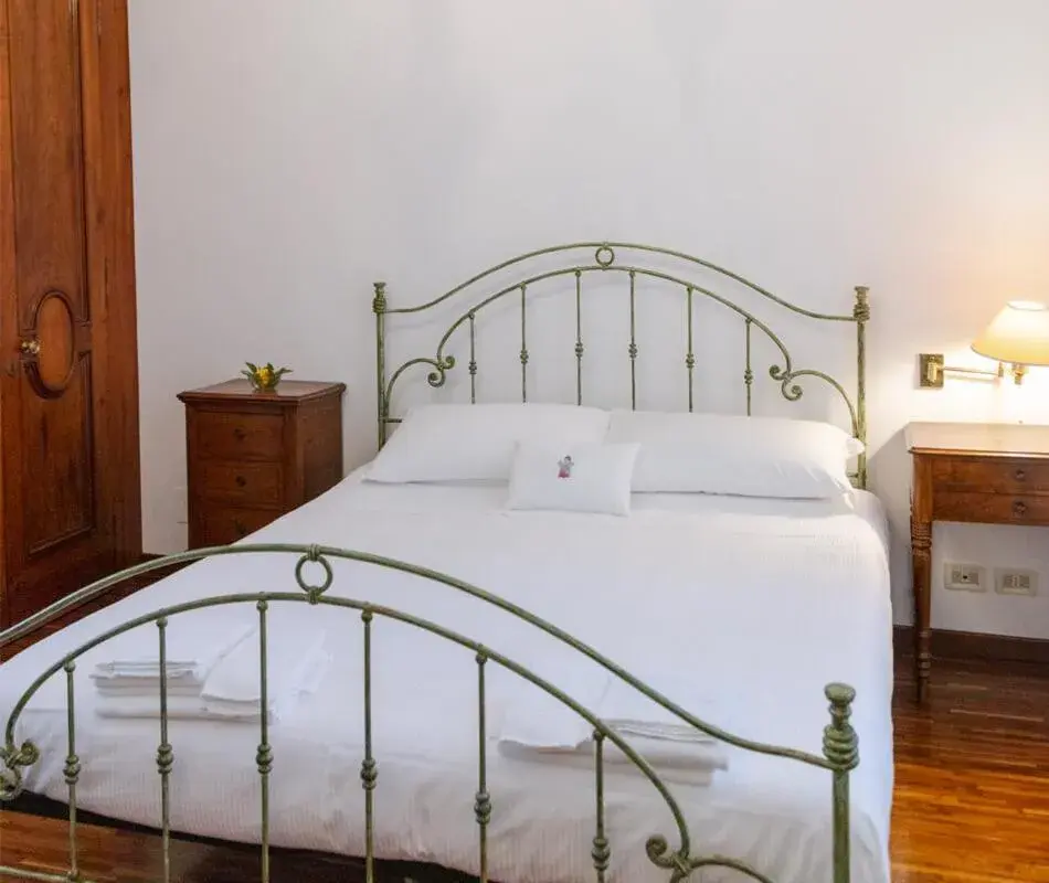 Double Room with Private Bathroom in Villa Lioy-Faresin Double Room with Private Bathroom in Villa Lioy-Faresin