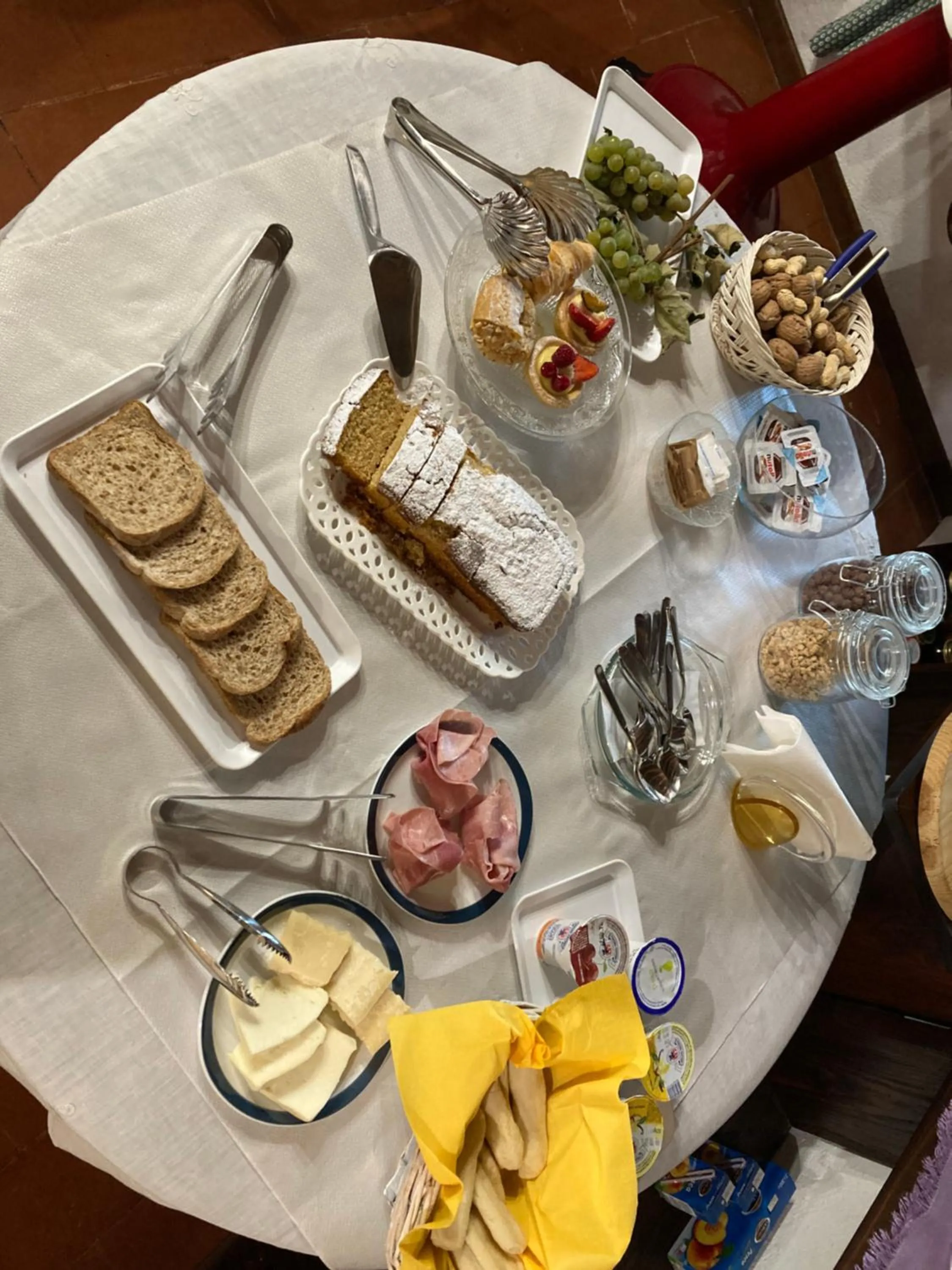 Breakfast in Villa Lioy-Faresin