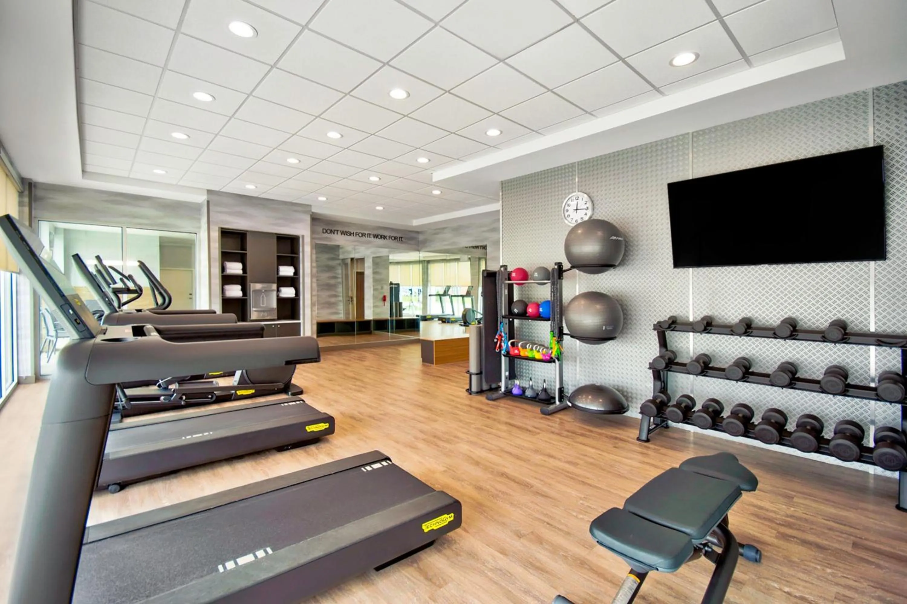 Fitness centre/facilities in Fairfield by Marriott Inn & Suites Cincinnati North West Chester