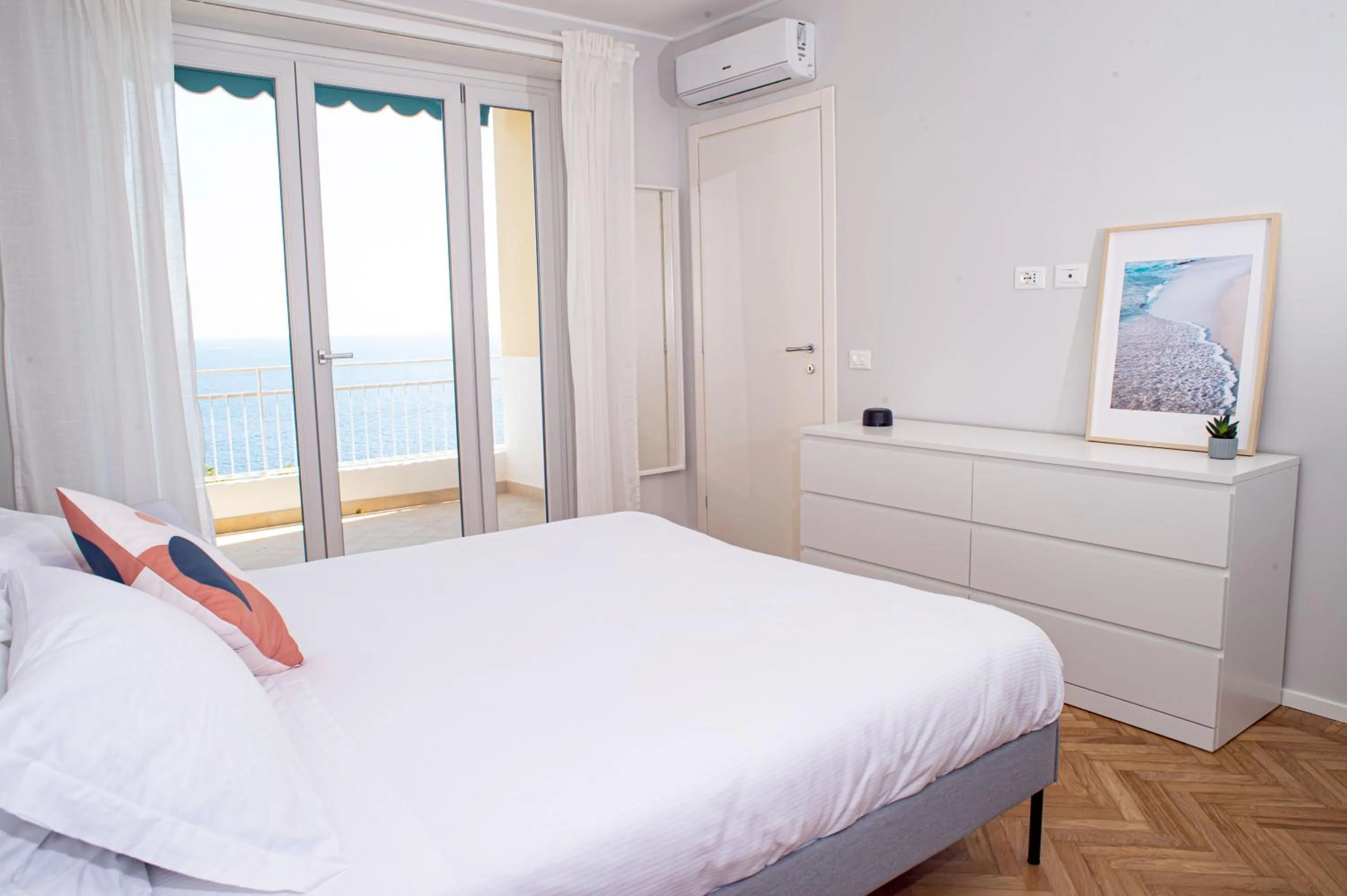 Bedroom, Bed in Marconi 442