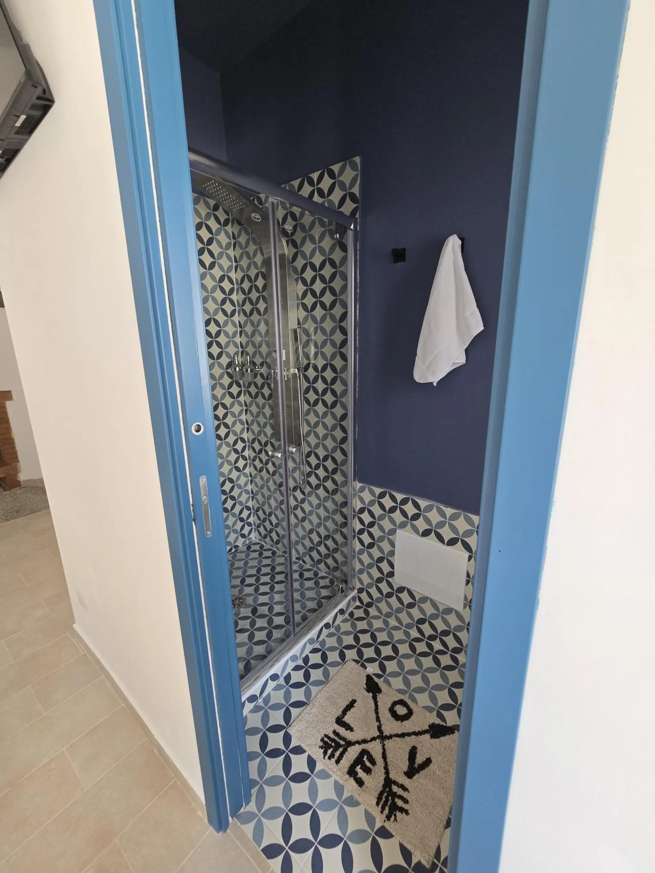 Shower in Terra Muronis Hotel Diffuso