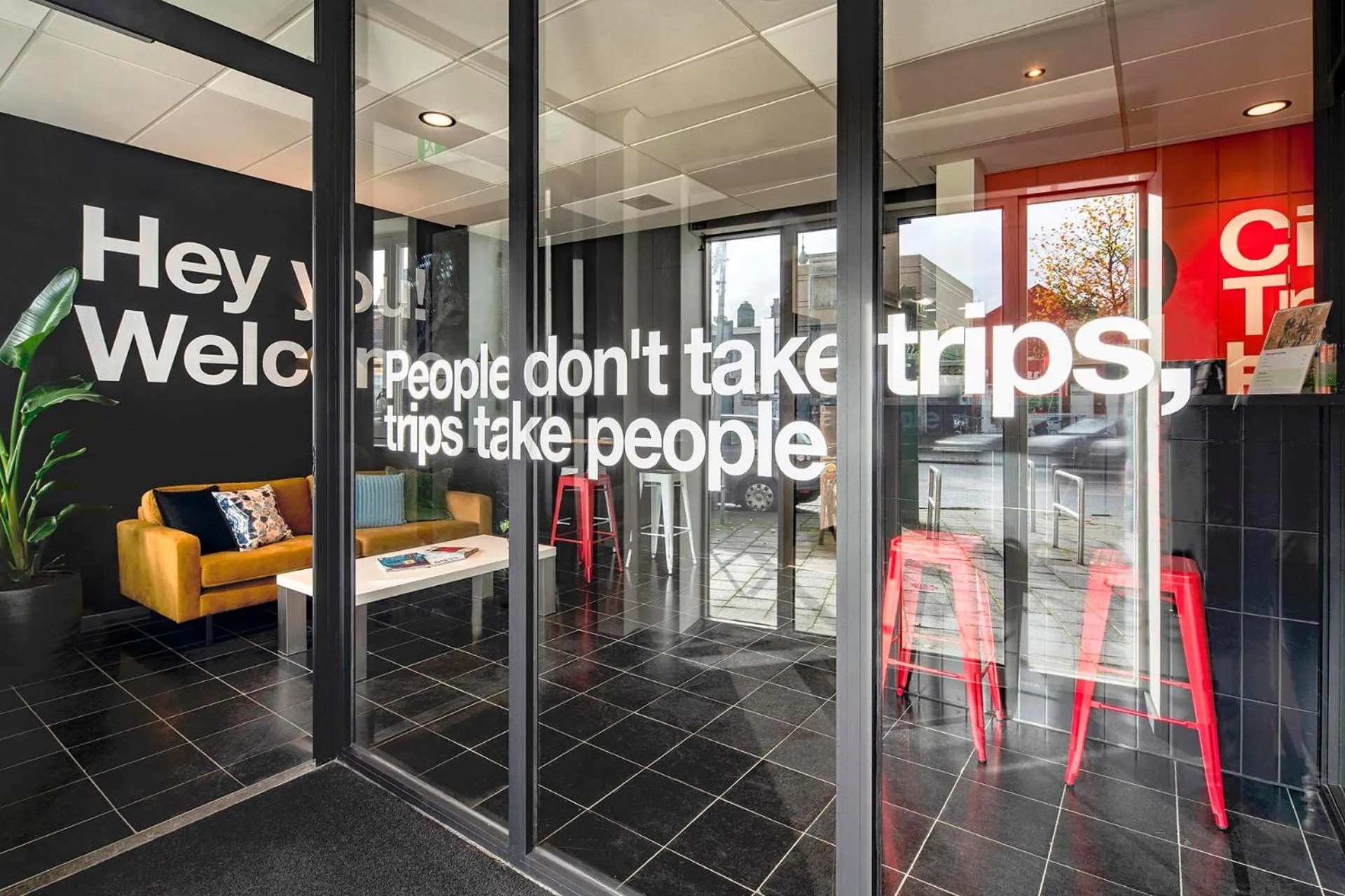 Facade/entrance in City Trip Hostels Amsterdam-Purmerend