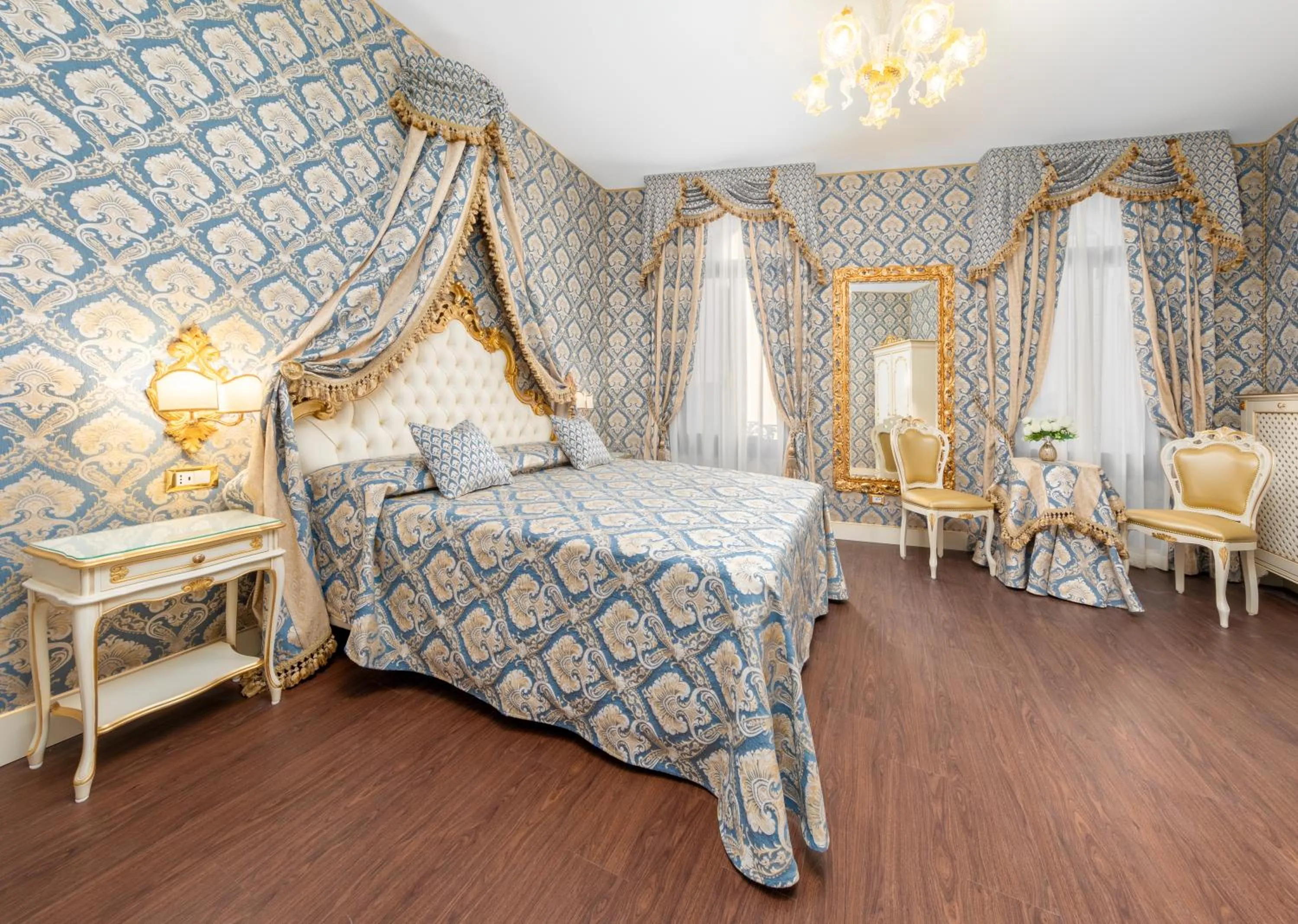 Photo of the whole room, Bed in La Veneziana Boutique Rooms